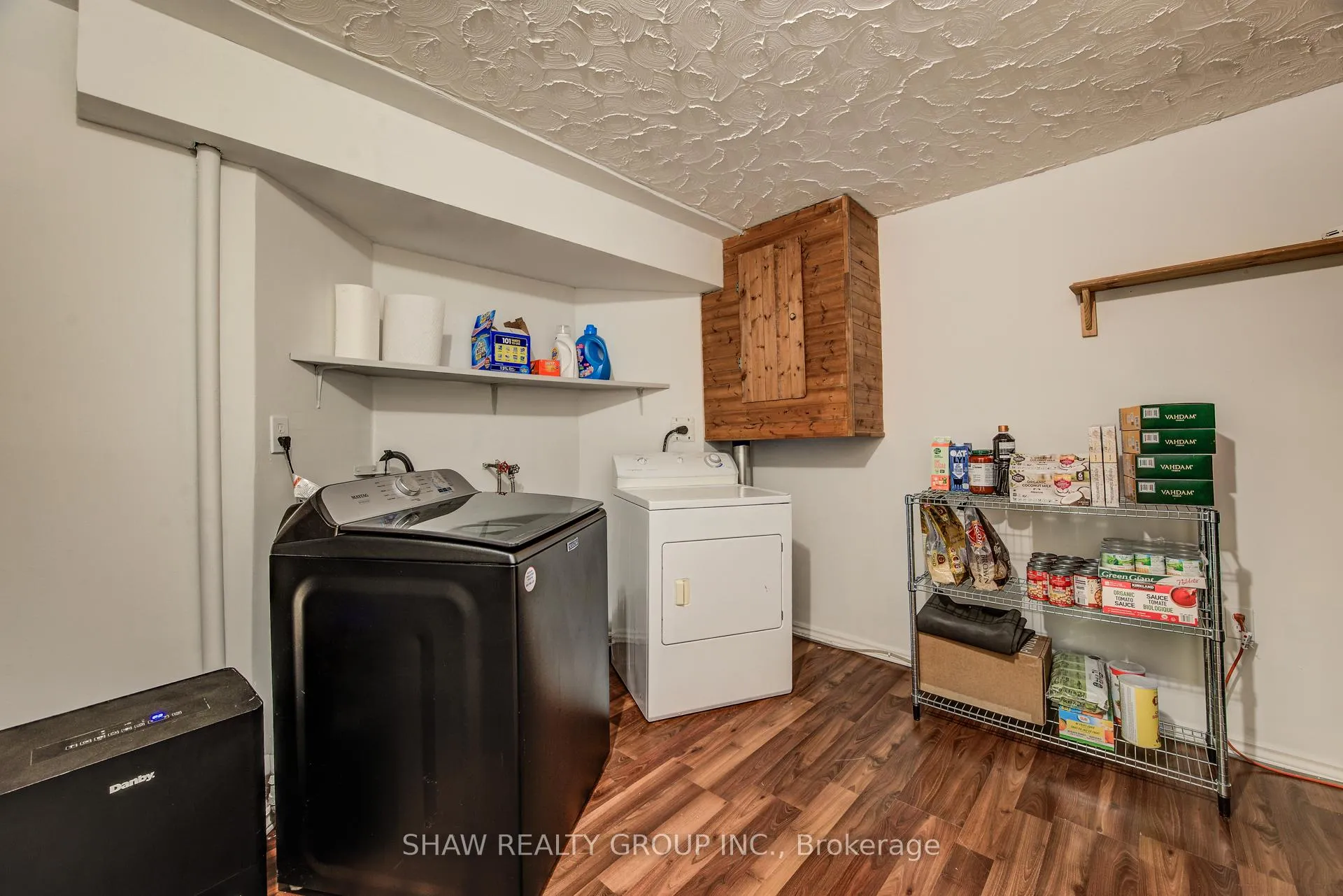 Photo 33 of 110 Imperial Drive, Guelph, Willow West/Sugarbush/West Acres — HOMEH