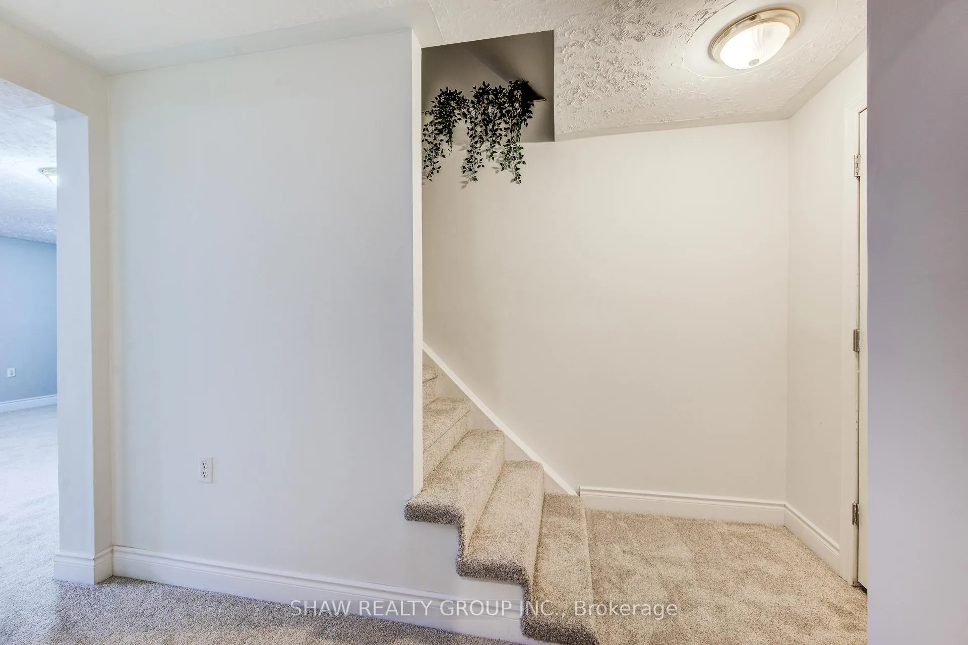 Photo 34 of 110 Imperial Drive, Guelph, Willow West/Sugarbush/West Acres — HOMEH