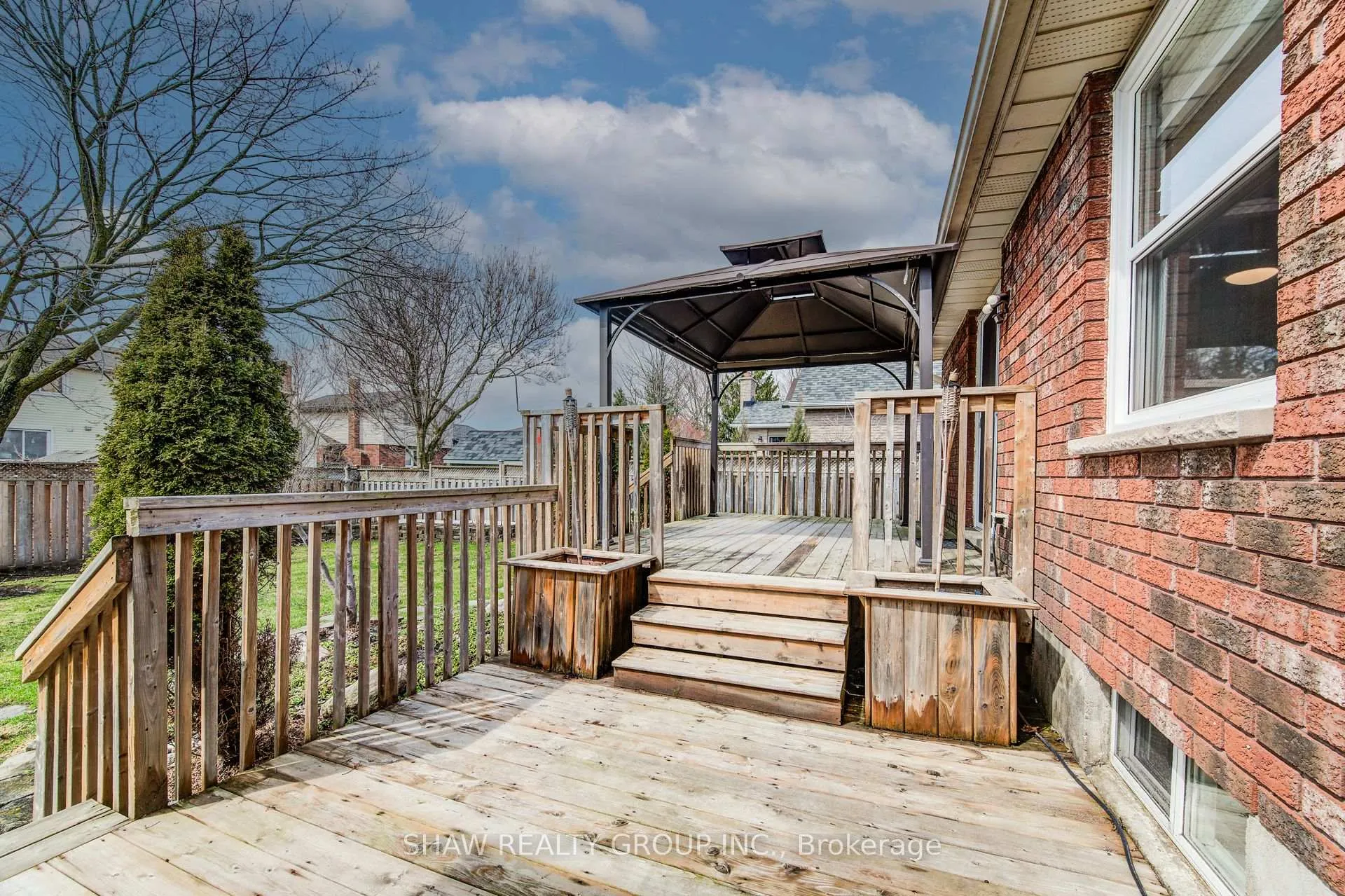 Photo 43 of 110 Imperial Drive, Guelph, Willow West/Sugarbush/West Acres — HOMEH