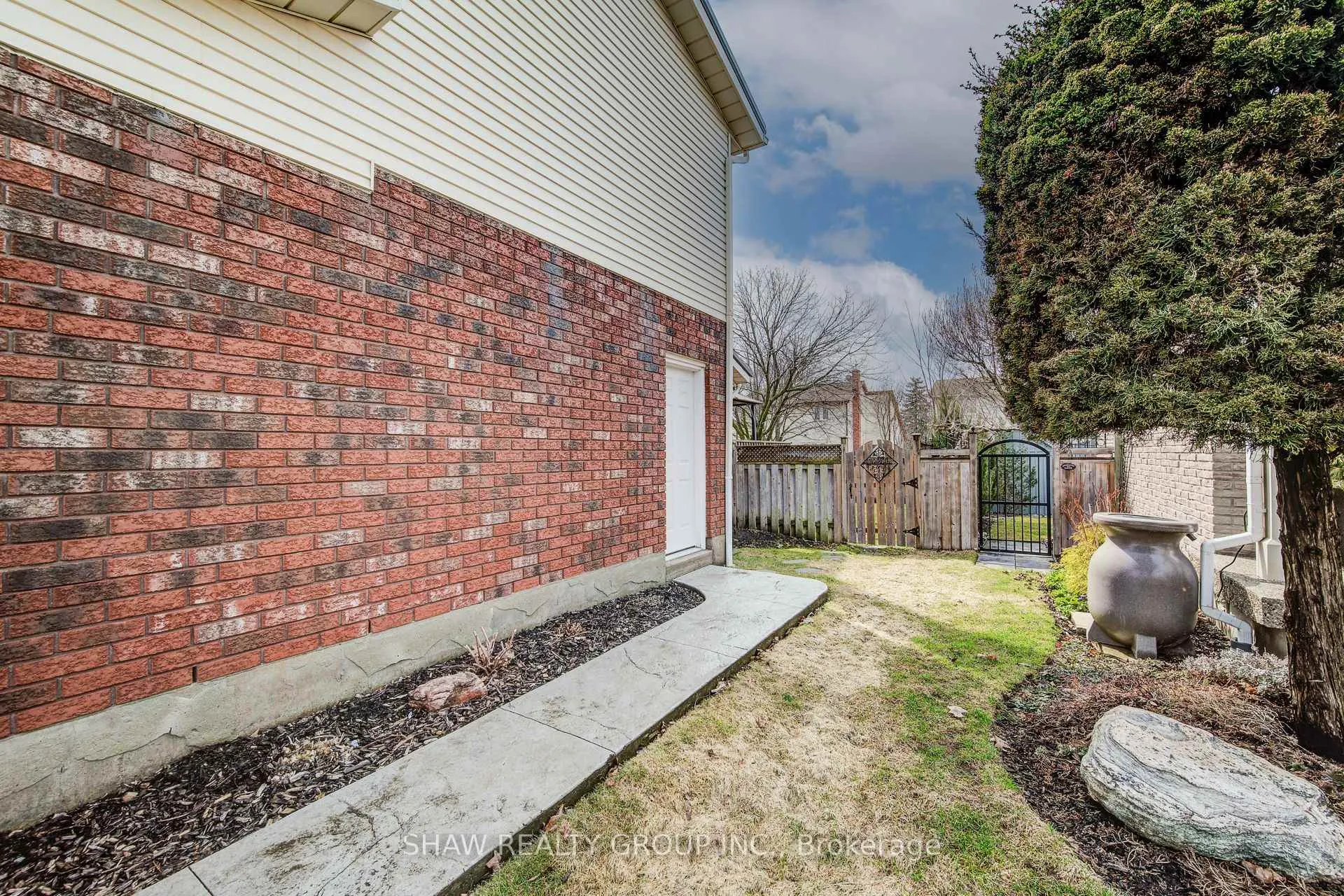Photo 47 of 110 Imperial Drive, Guelph, Willow West/Sugarbush/West Acres — HOMEH