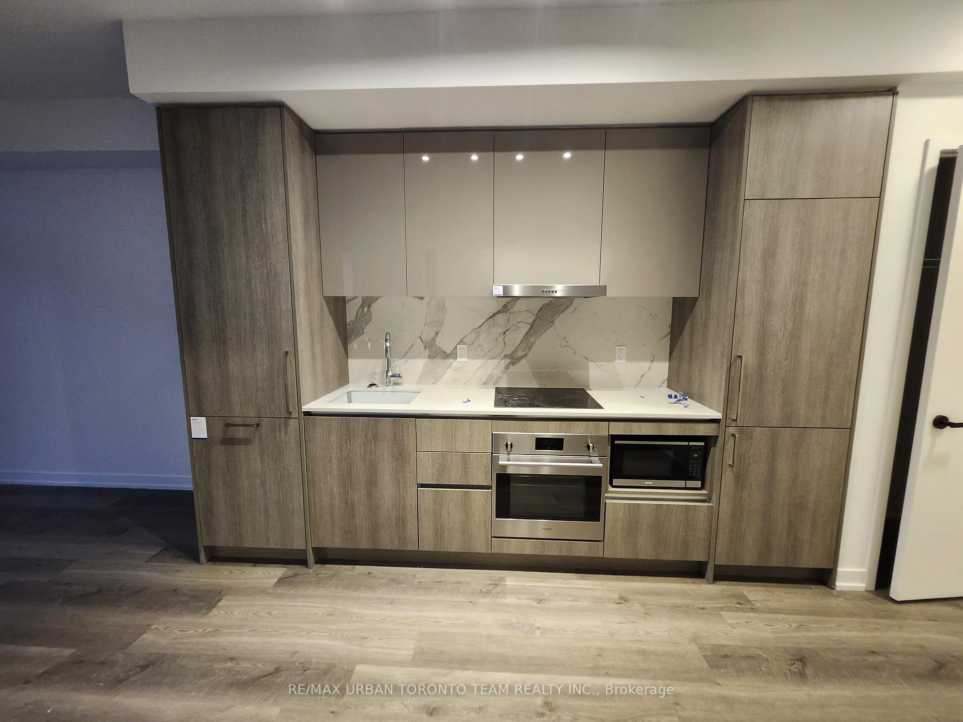 Photo 5 of Unit 4107, 195 Commerce Street, Vaughan, Vaughan Corporate Centre — HOMEH