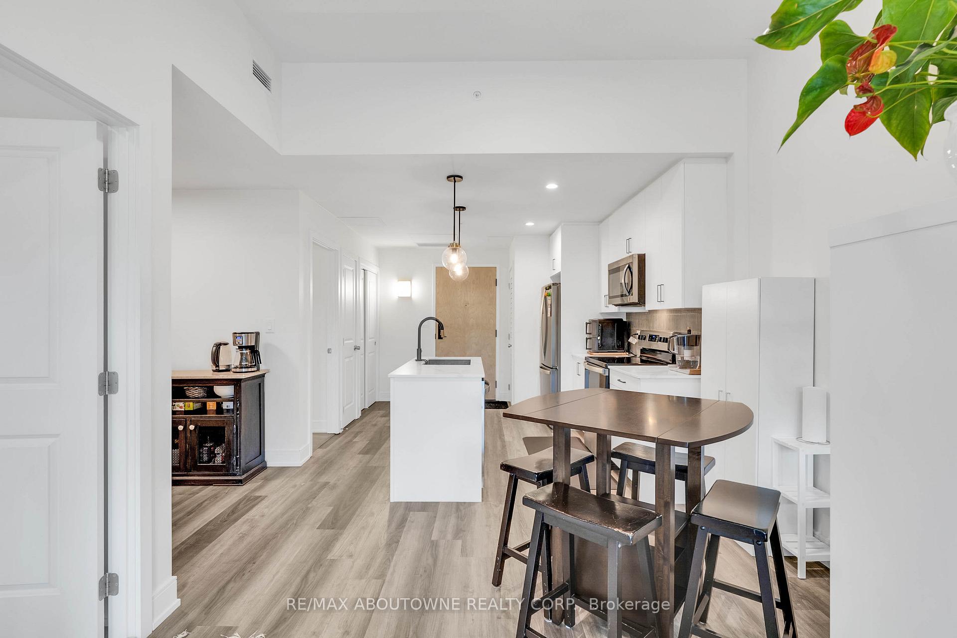 Photo 16 of Unit 414, 121 Mary Street, Clearview, Creemore — HOMEH
