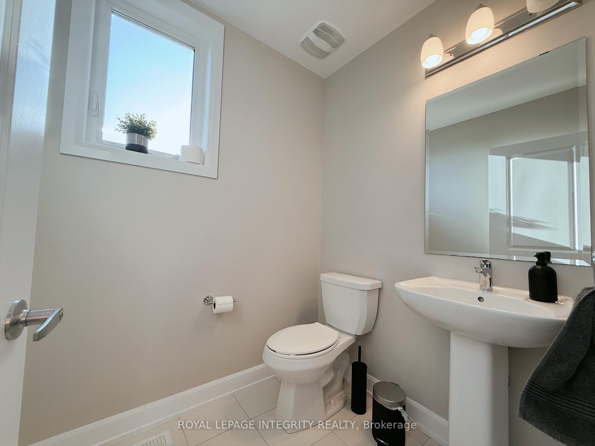 Photo 11 of 107 Aura Avenue, Ottawa, Barrhaven - Heritage Park — HOMEH