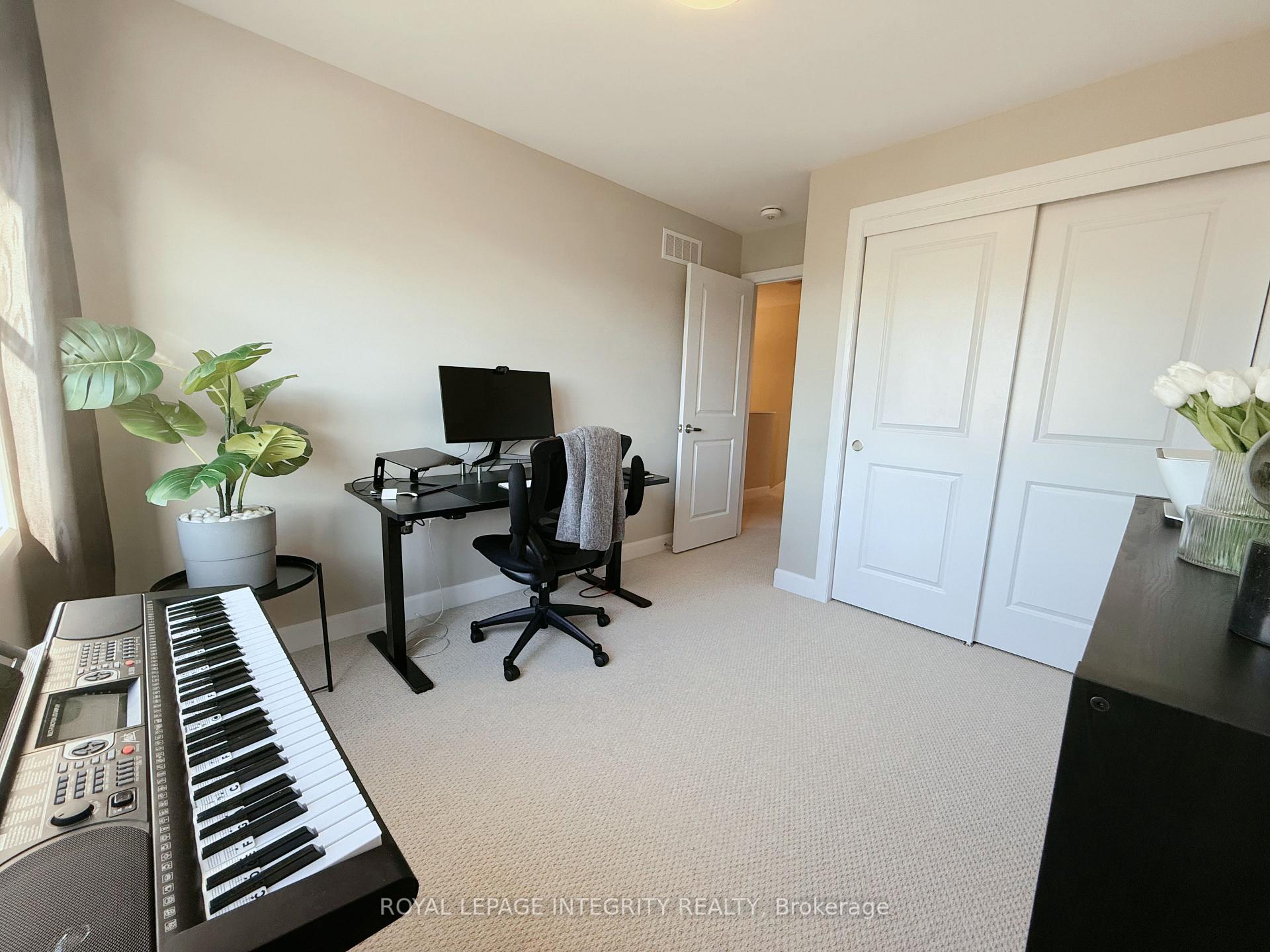 Photo 20 of 107 Aura Avenue, Ottawa, Barrhaven - Heritage Park — HOMEH