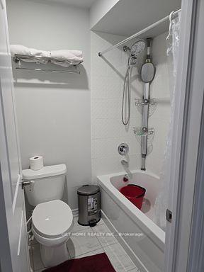 Photo 17 of 211 McPhail Avenue, Clarington, Bowmanville — HOMEH