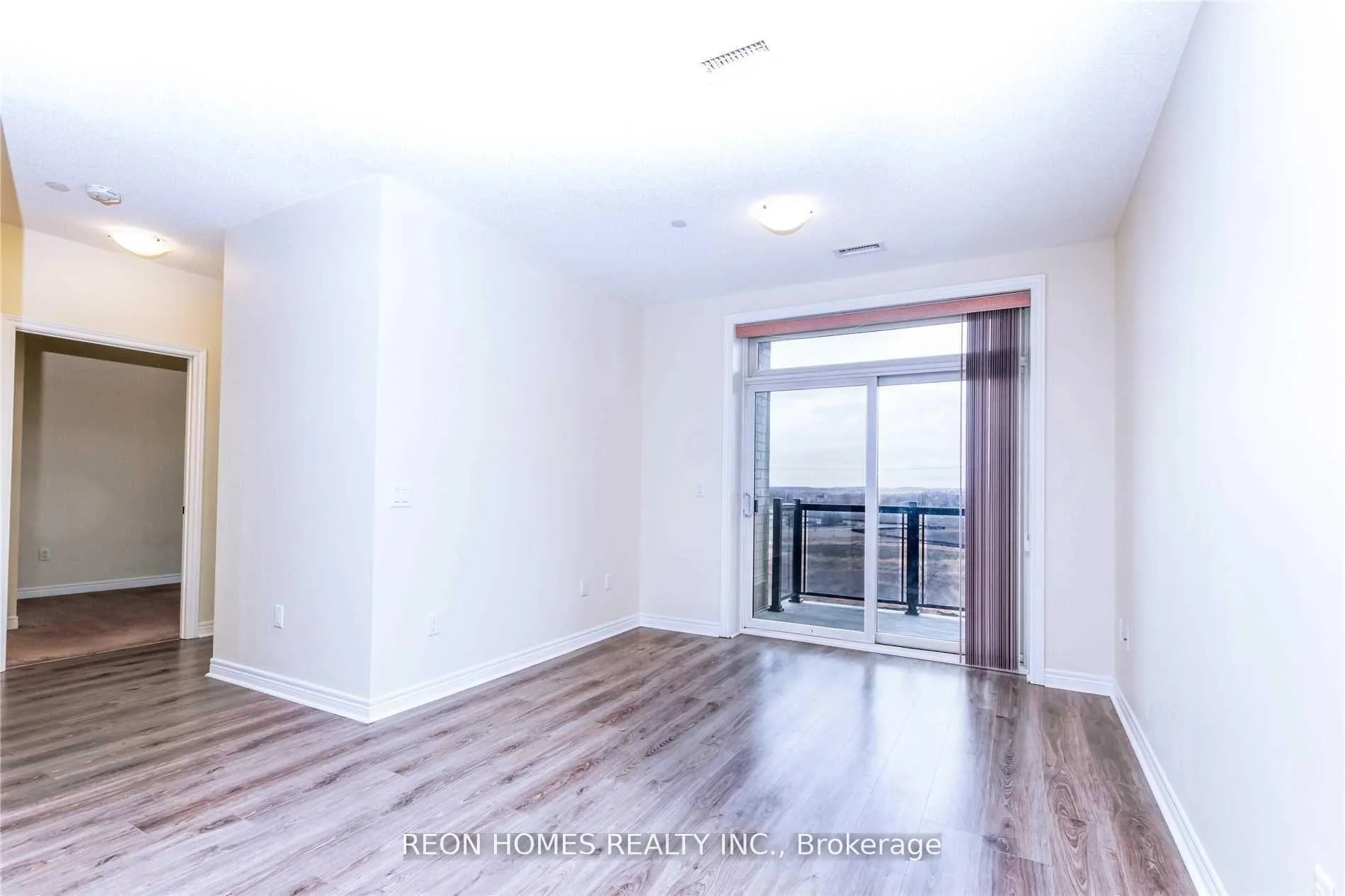 Photo 8 of Unit 504, 39 New Delhi Drive, Markham, Cedarwood — HOMEH