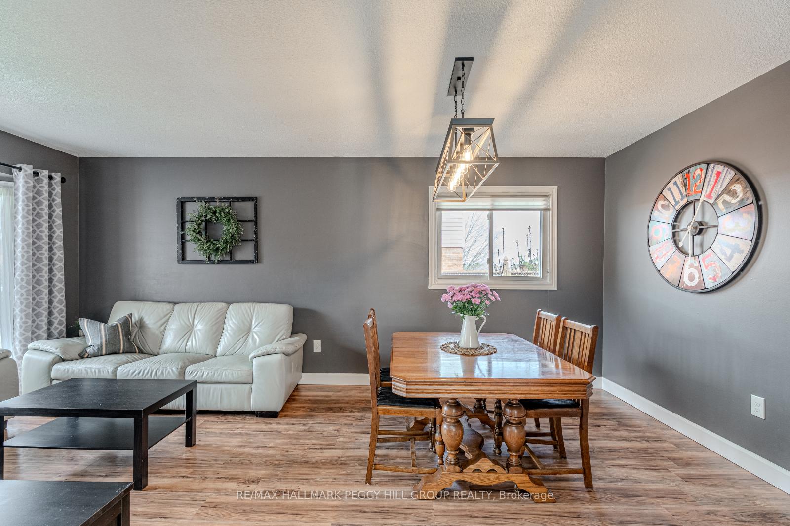 Photo 9 of 40 Grasett Crescent, Barrie, West Bayfield — HOMEH