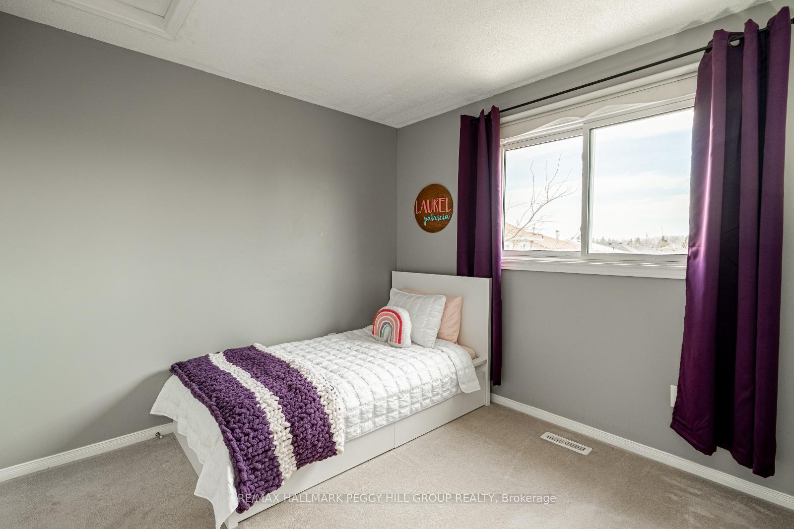 Photo 12 of 40 Grasett Crescent, Barrie, West Bayfield — HOMEH