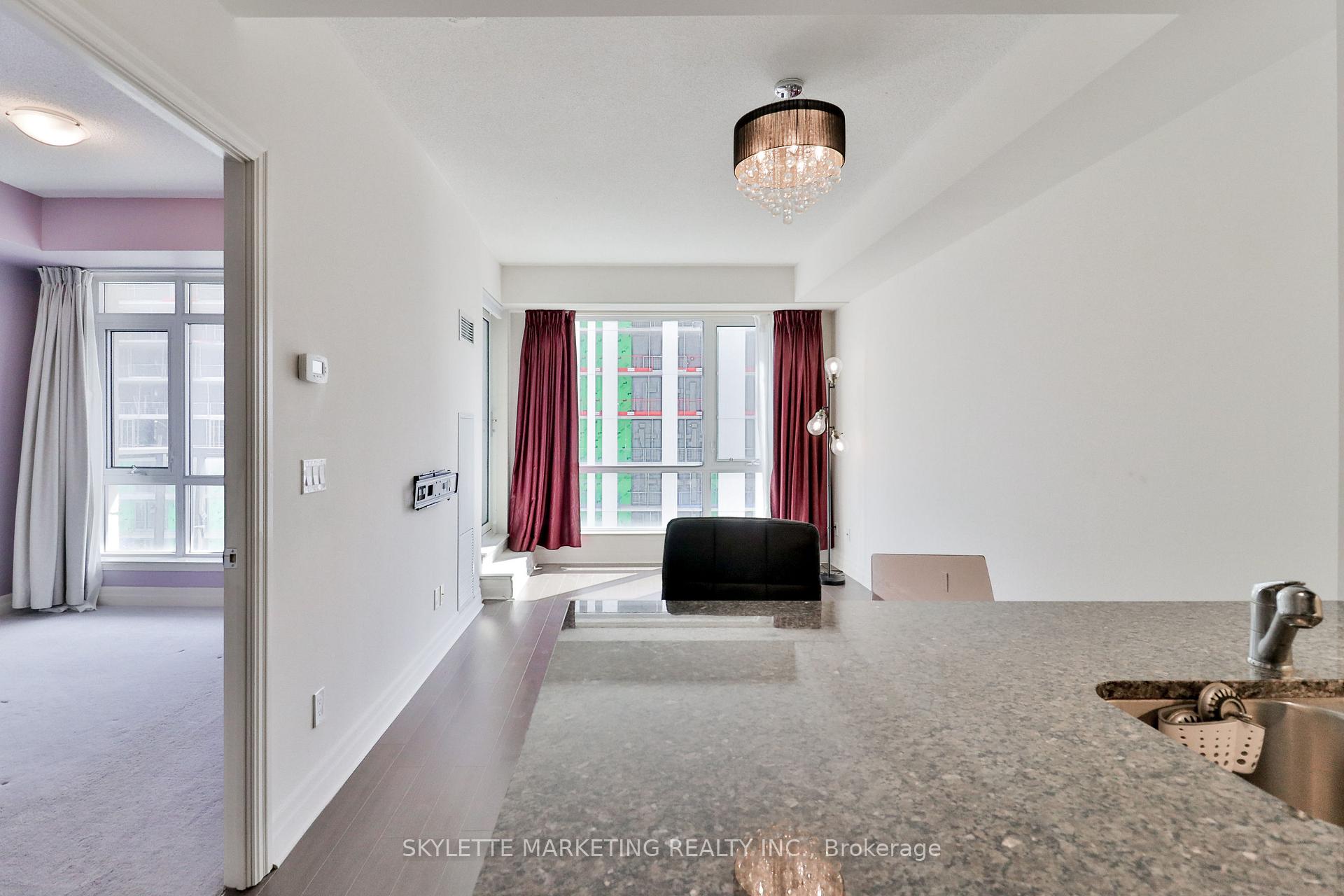 Photo 17 of Unit 916, 8110 Birchmount Road, Markham, Unionville — HOMEH