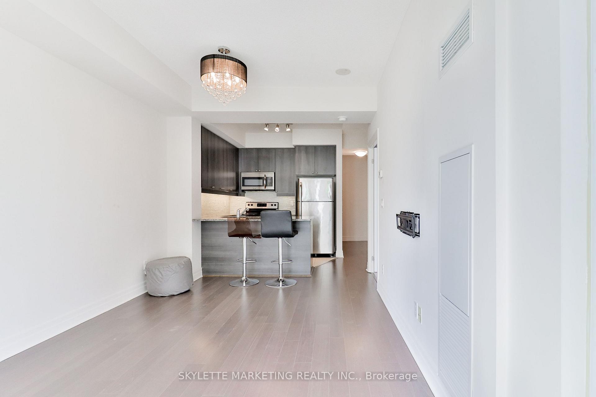 Photo 19 of Unit 916, 8110 Birchmount Road, Markham, Unionville — HOMEH