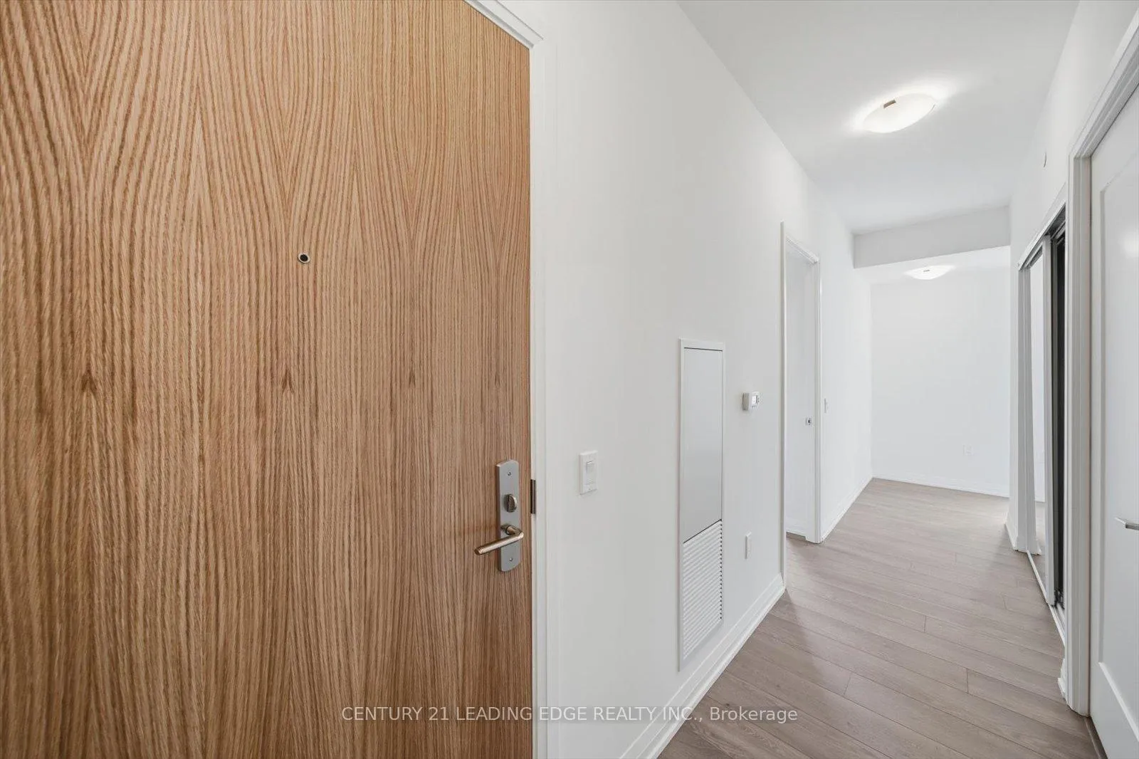 Photo 6 of Unit 2015, 8960 Jane Street, Vaughan, Vellore Village — HOMEH