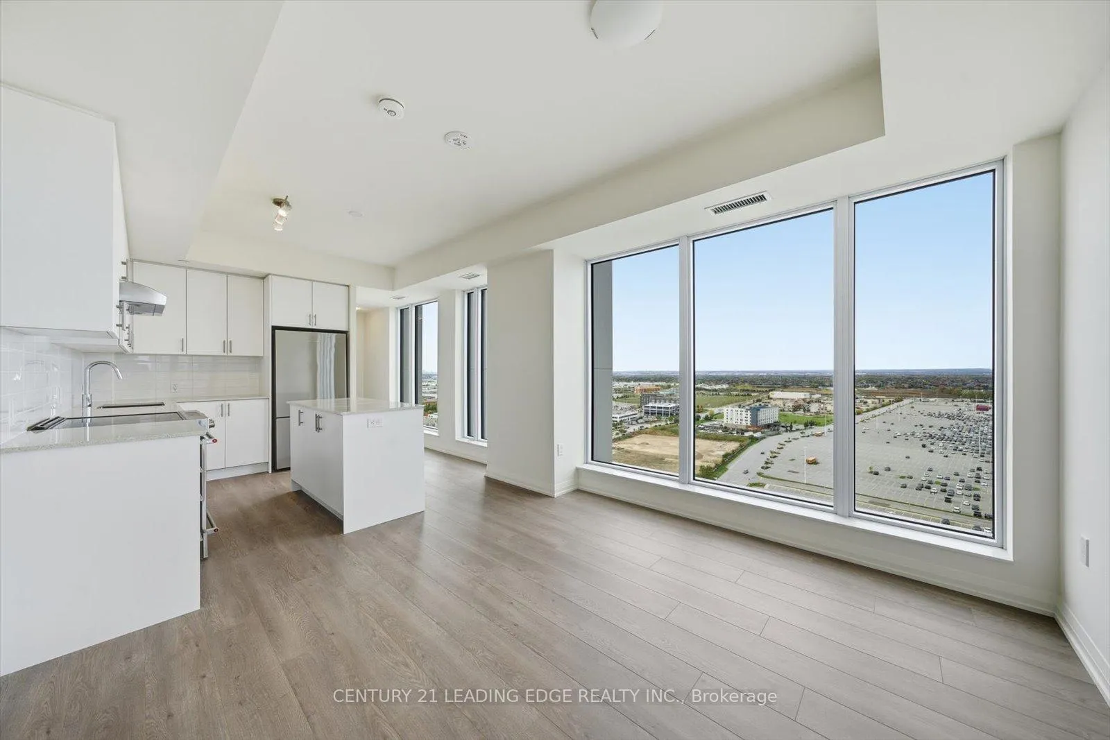 Photo 13 of Unit 2015, 8960 Jane Street, Vaughan, Vellore Village — HOMEH