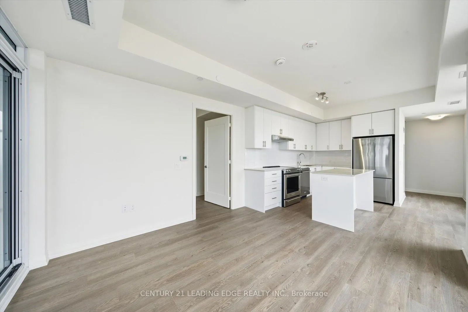 Photo 14 of Unit 2015, 8960 Jane Street, Vaughan, Vellore Village — HOMEH
