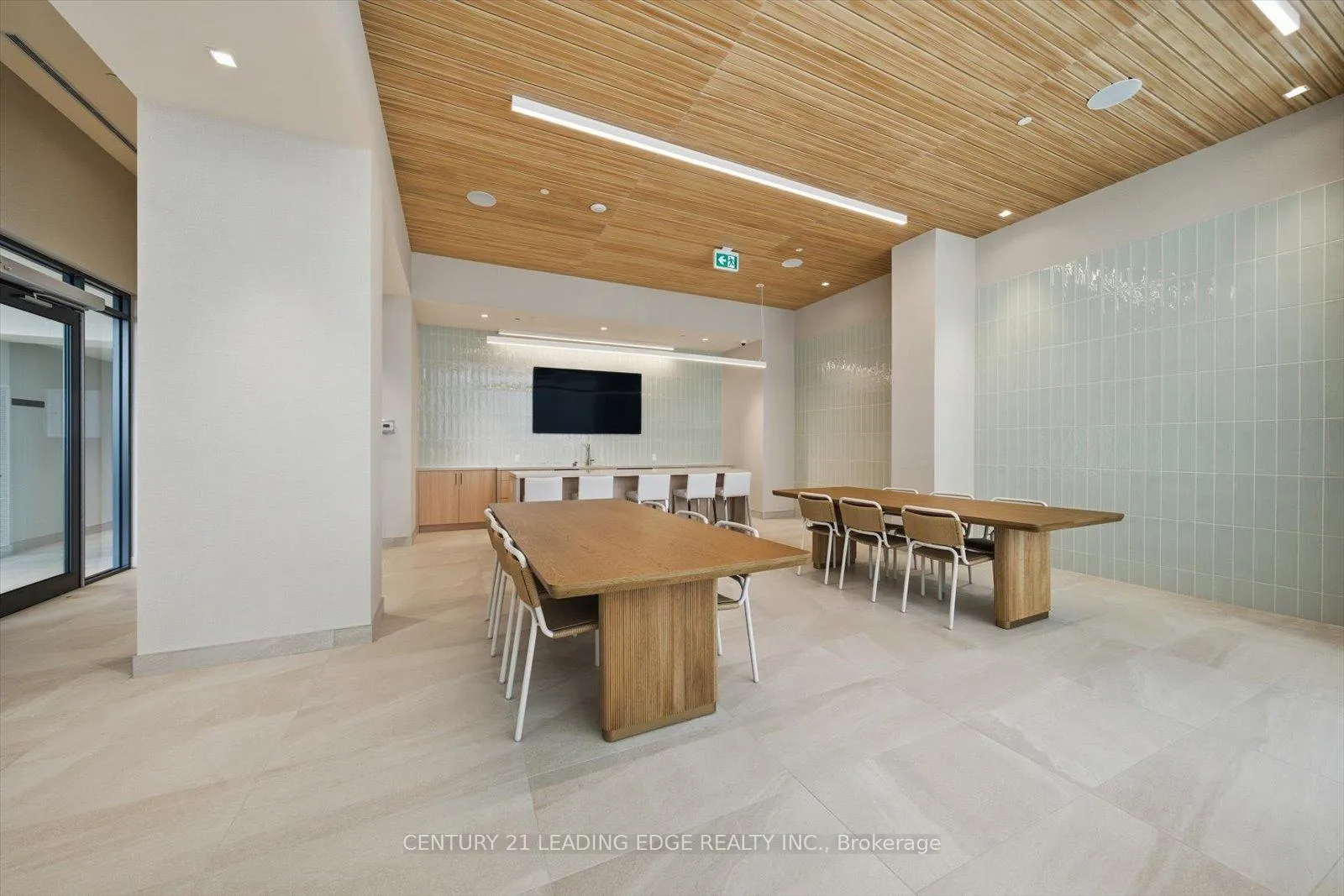 Photo 43 of Unit 2015, 8960 Jane Street, Vaughan, Vellore Village — HOMEH