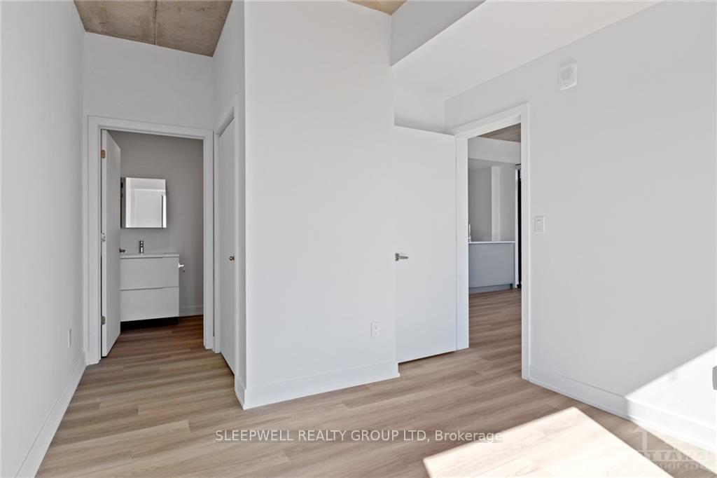 Photo 9 of Unit 804, 820 Archibald Street, Ottawa, Carlington — HOMEH
