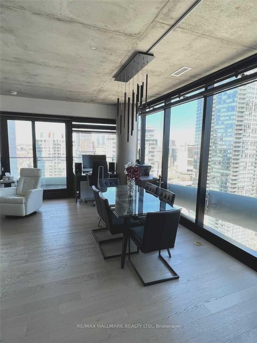 Photo 4 of Unit 3003, 224 King Street W, Toronto, Waterfront Communities — HOMEH