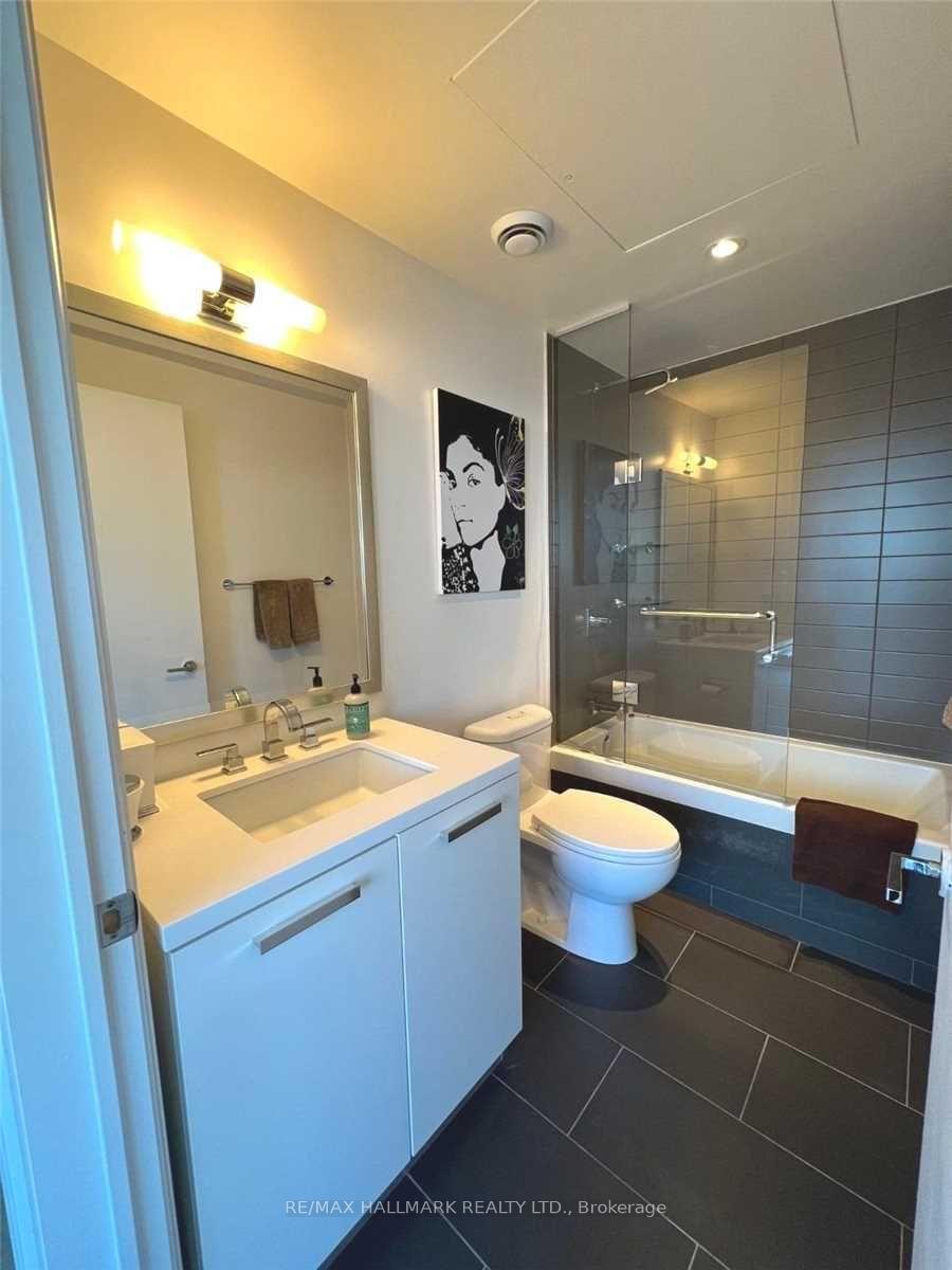 Photo 10 of Unit 3003, 224 King Street W, Toronto, Waterfront Communities — HOMEH