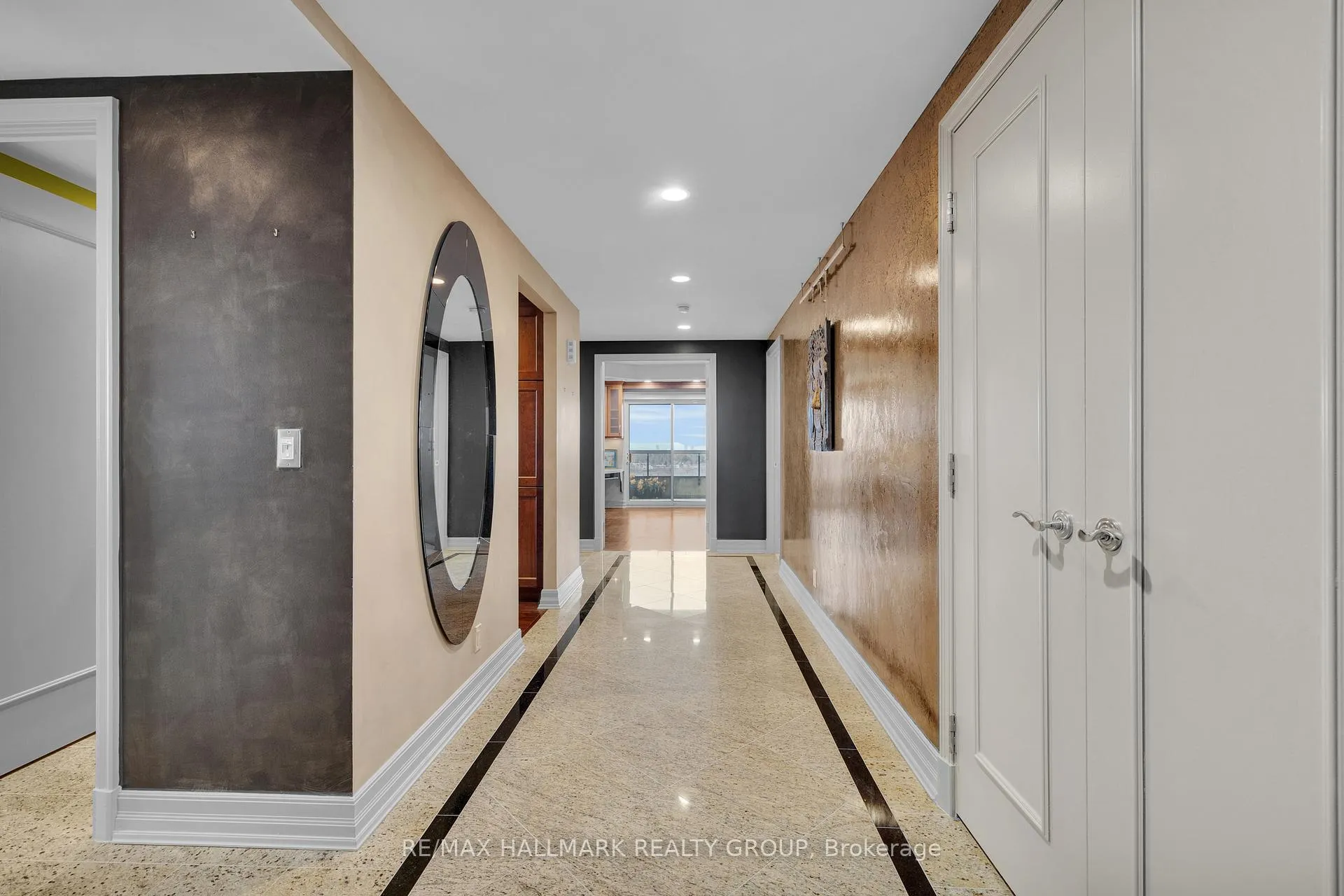 Photo 6 of Unit 1406, 3580 Rivergate Way, Ottawa, Quinterra — HOMEH