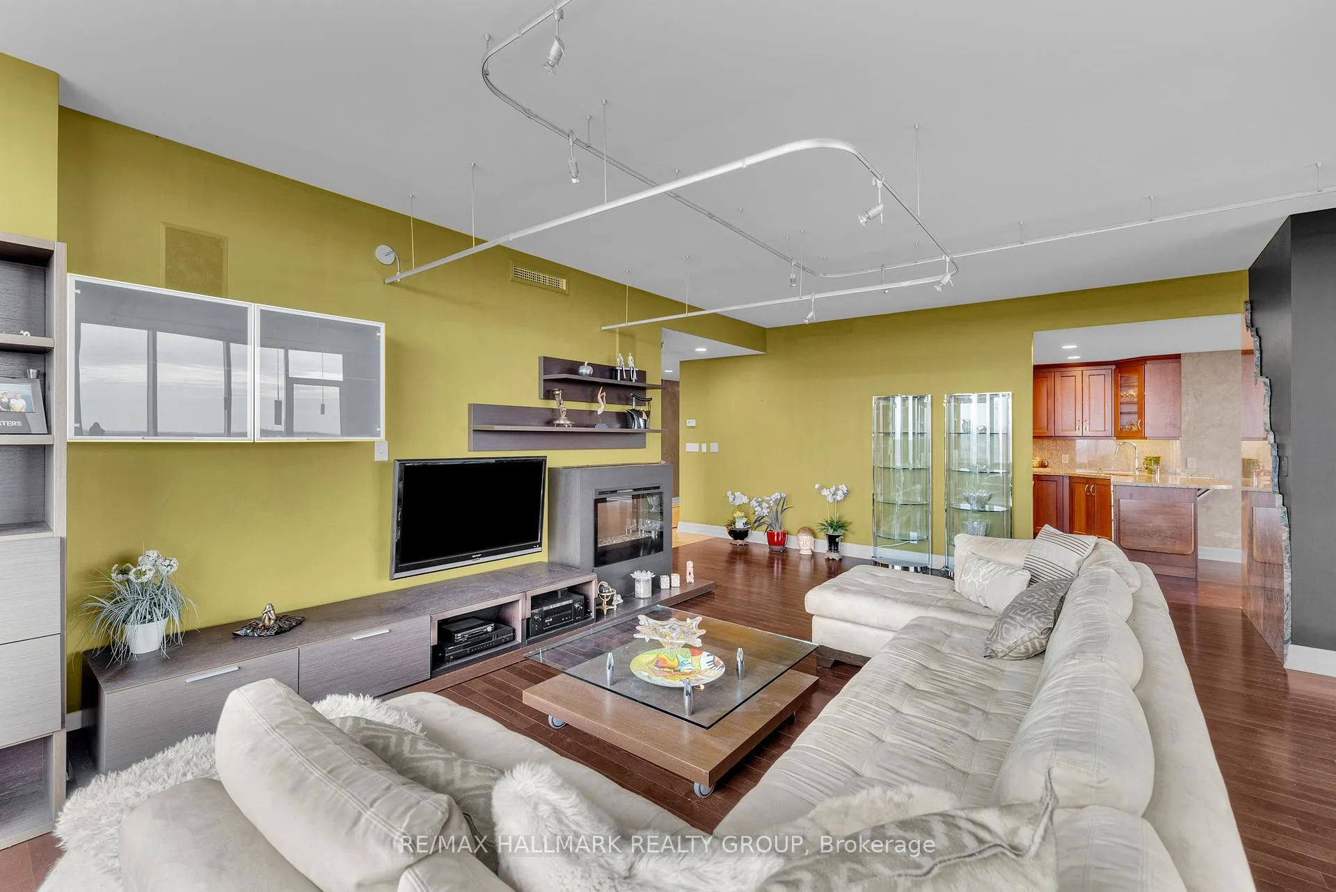 Photo 12 of Unit 1406, 3580 Rivergate Way, Ottawa, Quinterra — HOMEH