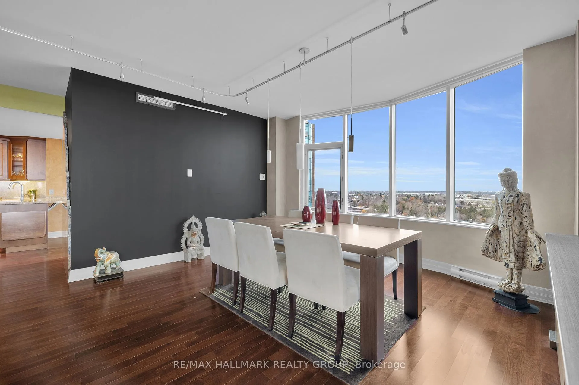 Photo 16 of Unit 1406, 3580 Rivergate Way, Ottawa, Quinterra — HOMEH