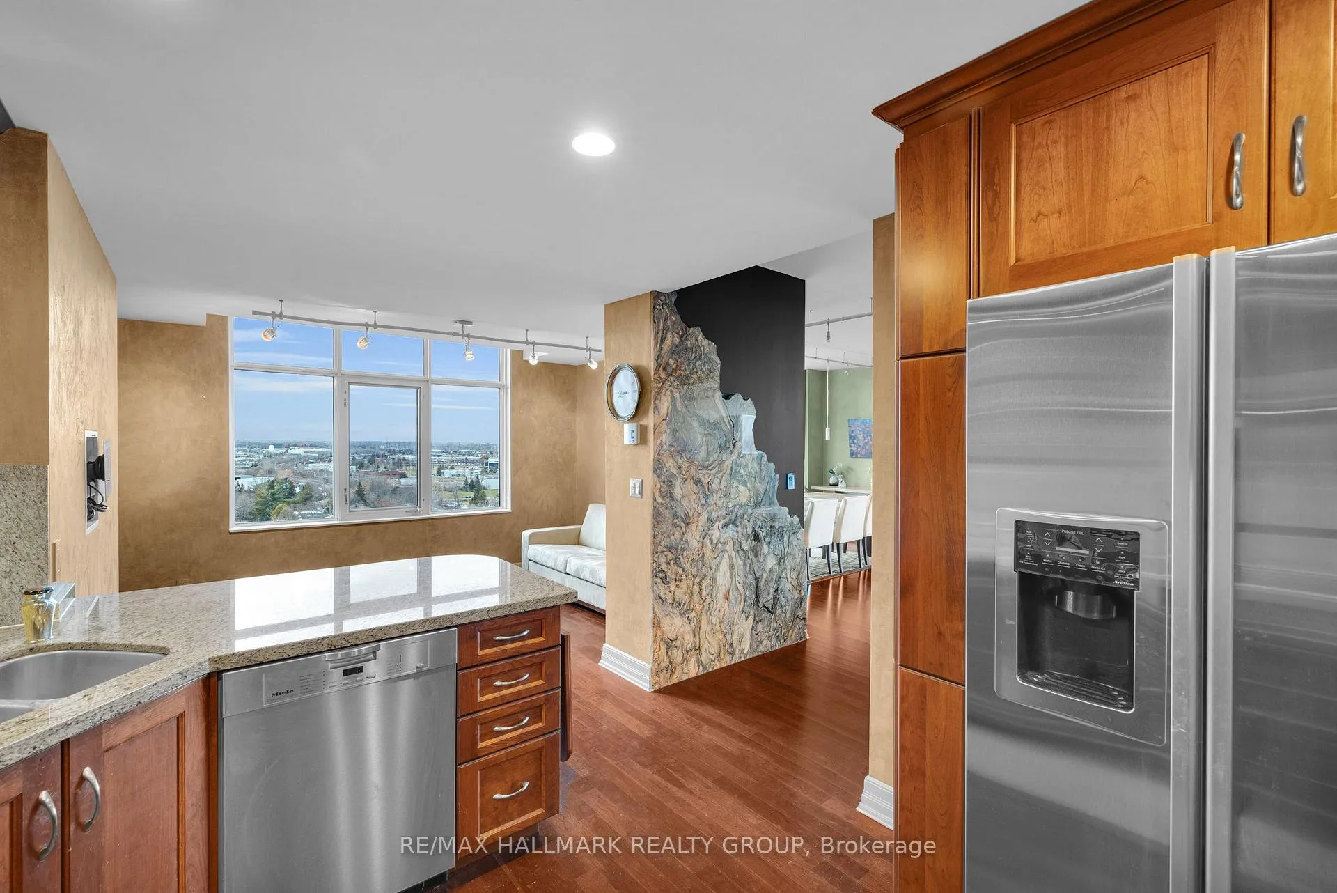 Photo 21 of Unit 1406, 3580 Rivergate Way, Ottawa, Quinterra — HOMEH