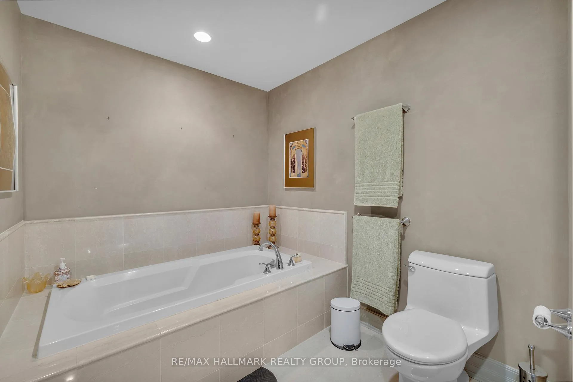 Photo 28 of Unit 1406, 3580 Rivergate Way, Ottawa, Quinterra — HOMEH