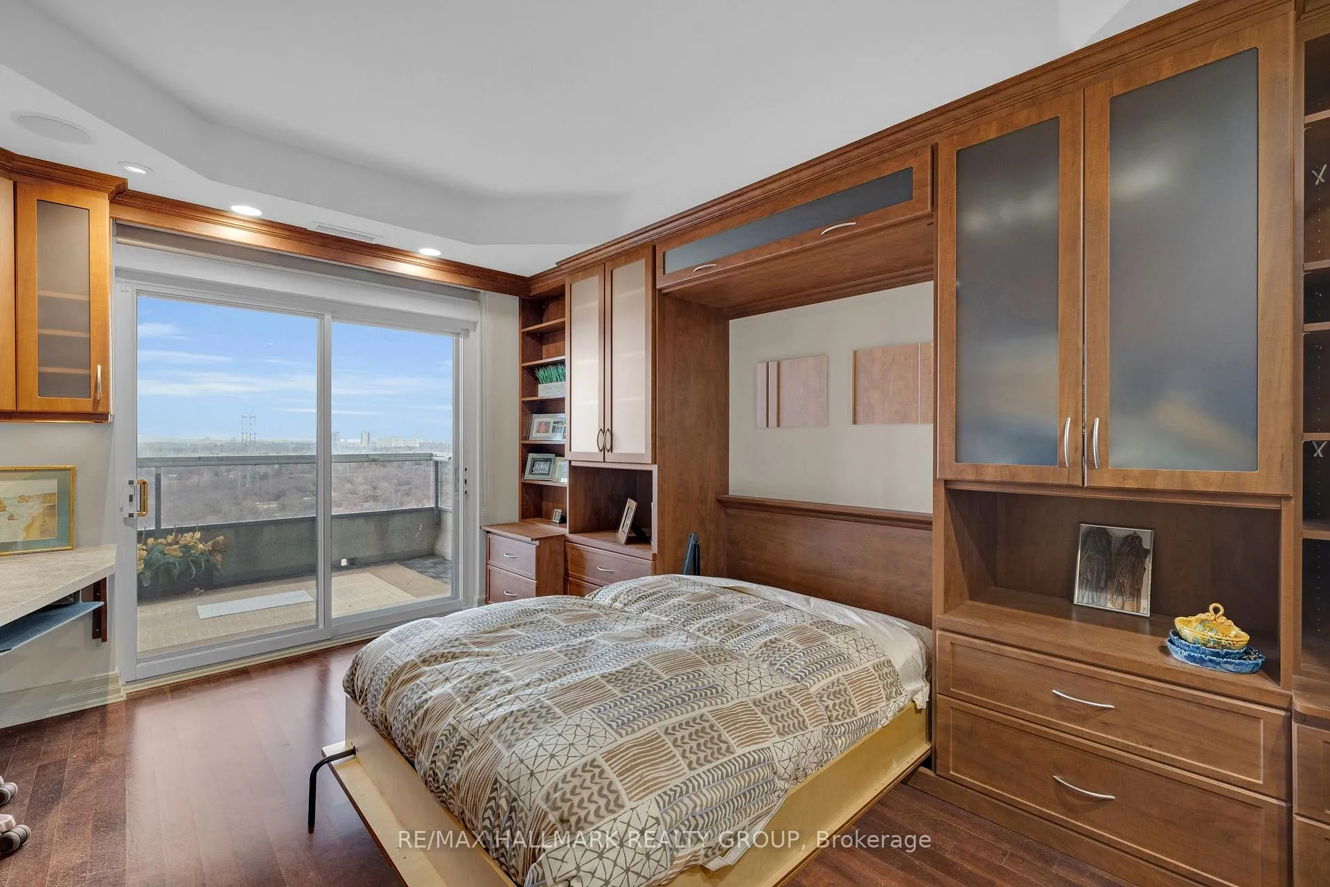 Photo 31 of Unit 1406, 3580 Rivergate Way, Ottawa, Quinterra — HOMEH