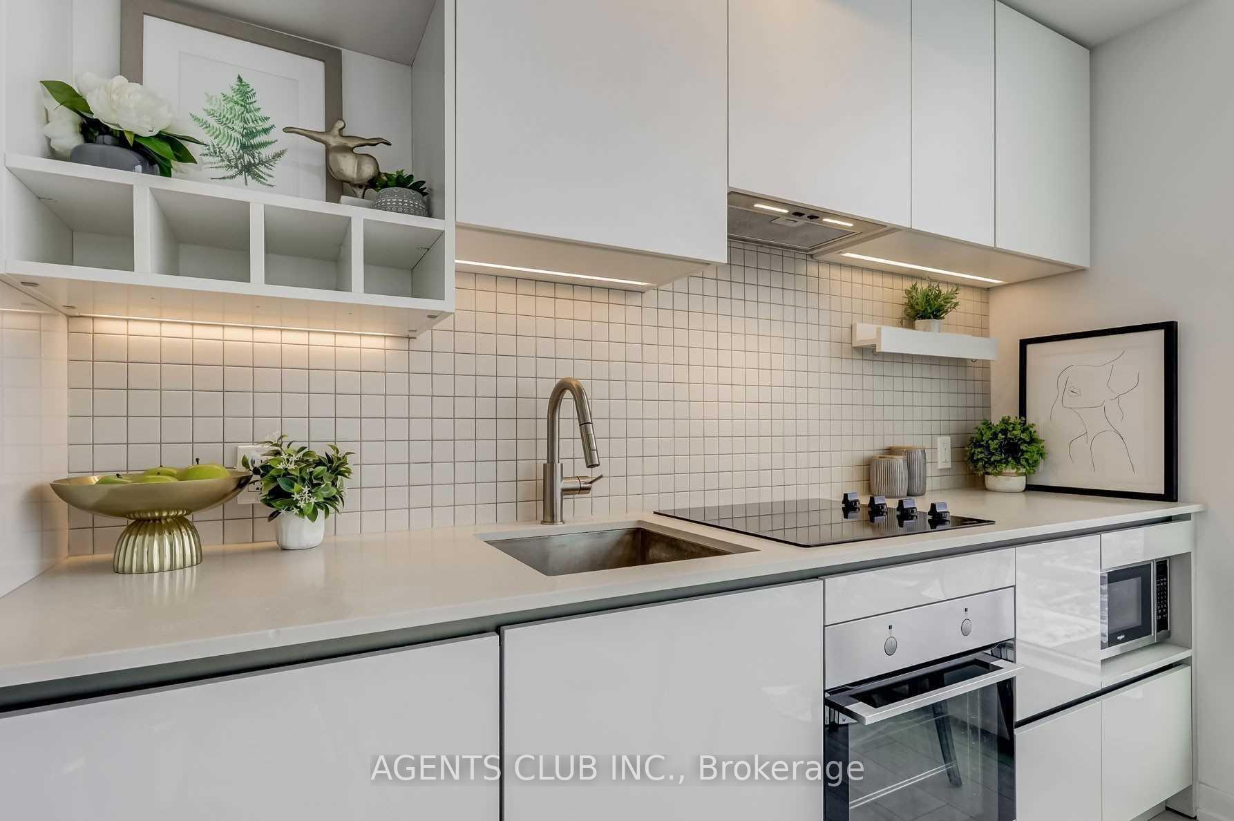 Photo 11 of Unit 4210, 5 Buttermill Avenue, Vaughan, Vaughan Corporate Centre — HOMEH
