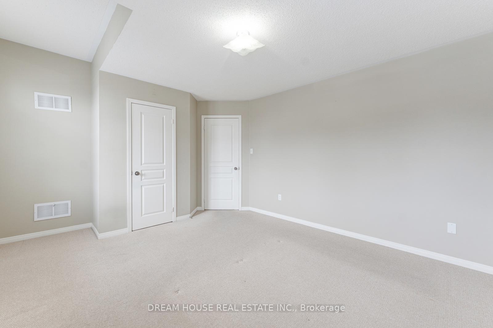 Photo 20 of 28 Cape Dorset Crescent, Brampton, Sandringham-Wellington — HOMEH