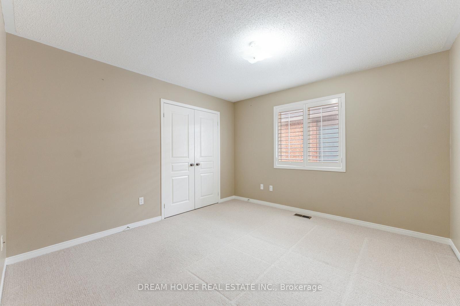 Photo 28 of 28 Cape Dorset Crescent, Brampton, Sandringham-Wellington — HOMEH