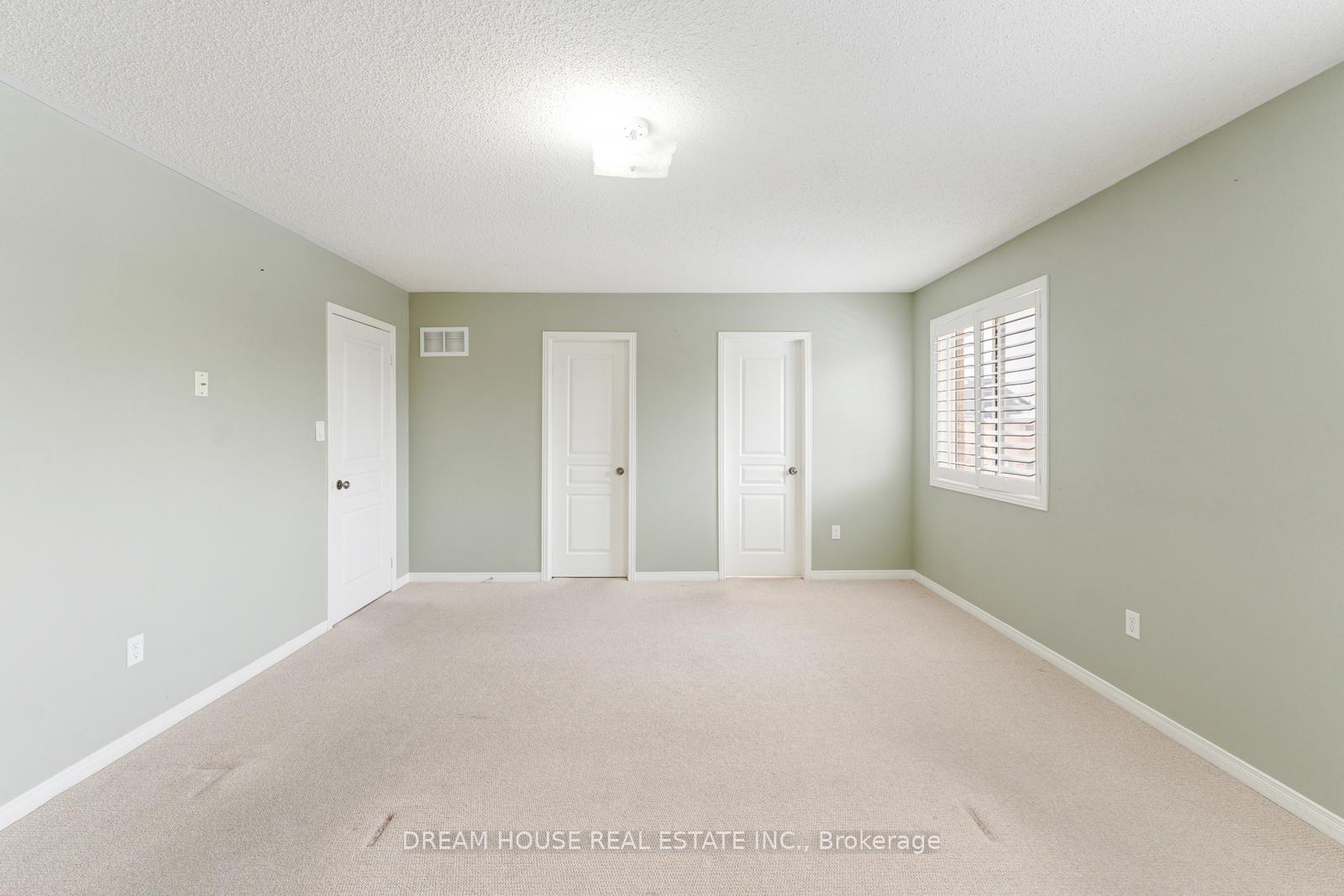 Photo 26 of 28 Cape Dorset Crescent, Brampton, Sandringham-Wellington — HOMEH