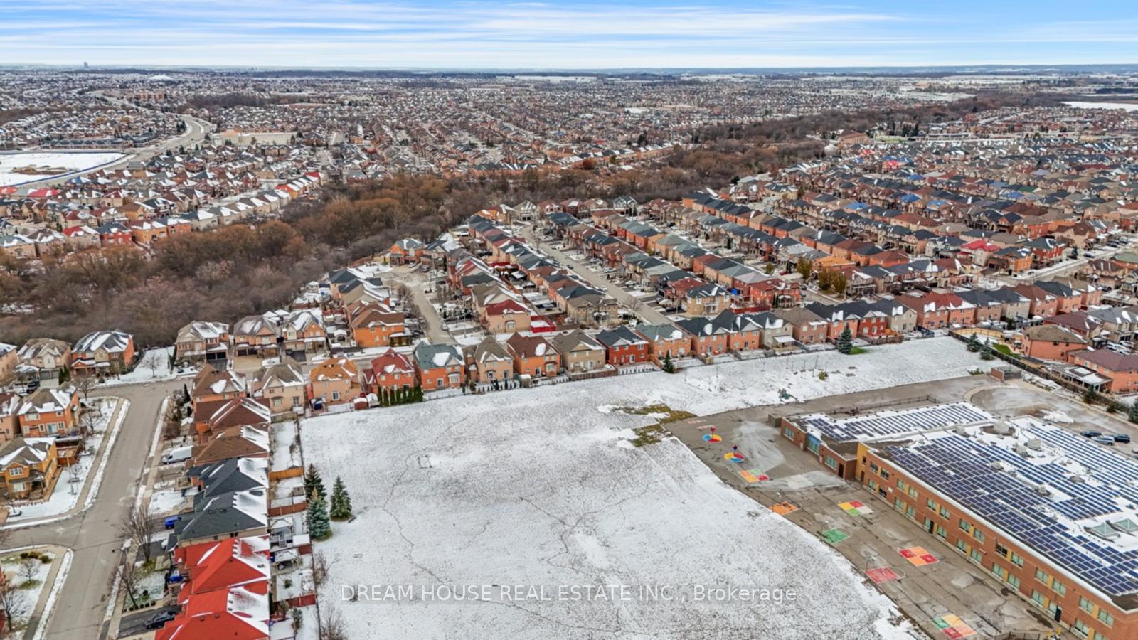 Photo 36 of 28 Cape Dorset Crescent, Brampton, Sandringham-Wellington — HOMEH