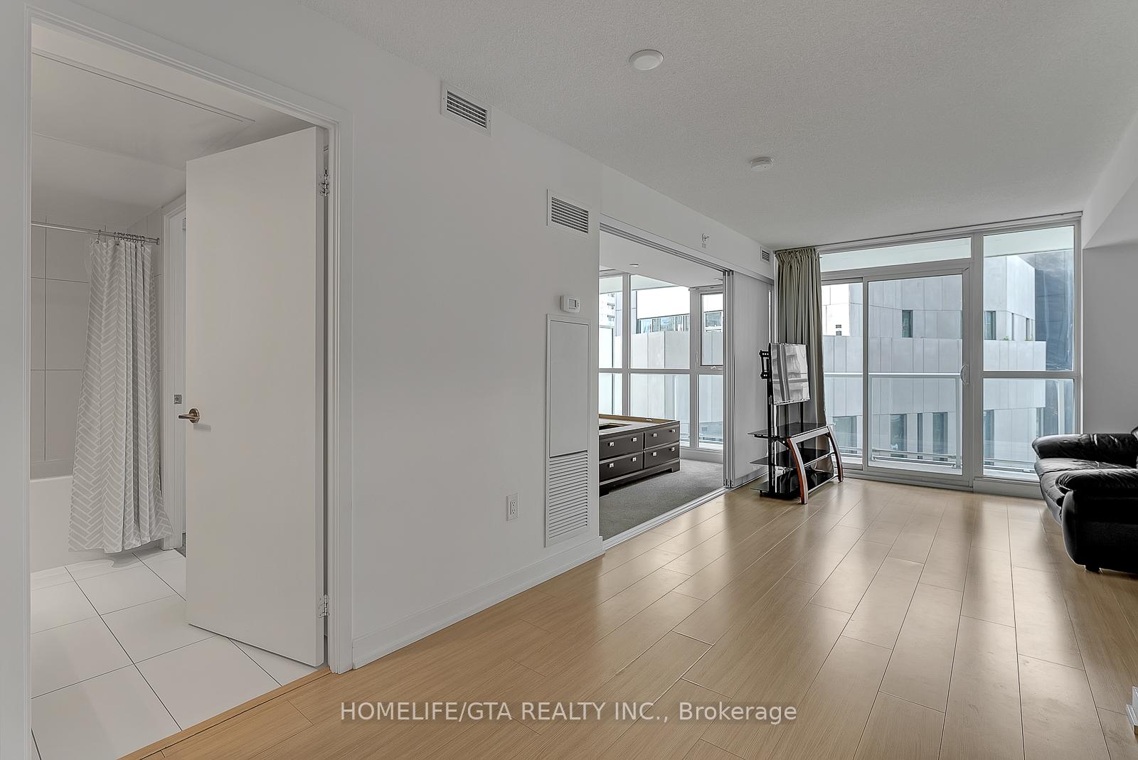 Photo 5 of Unit 511, 75 Queens Wharf Road, Toronto, Waterfront Communities — HOMEH