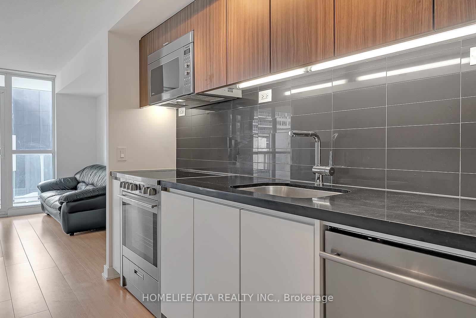 Photo 7 of Unit 511, 75 Queens Wharf Road, Toronto, Waterfront Communities — HOMEH