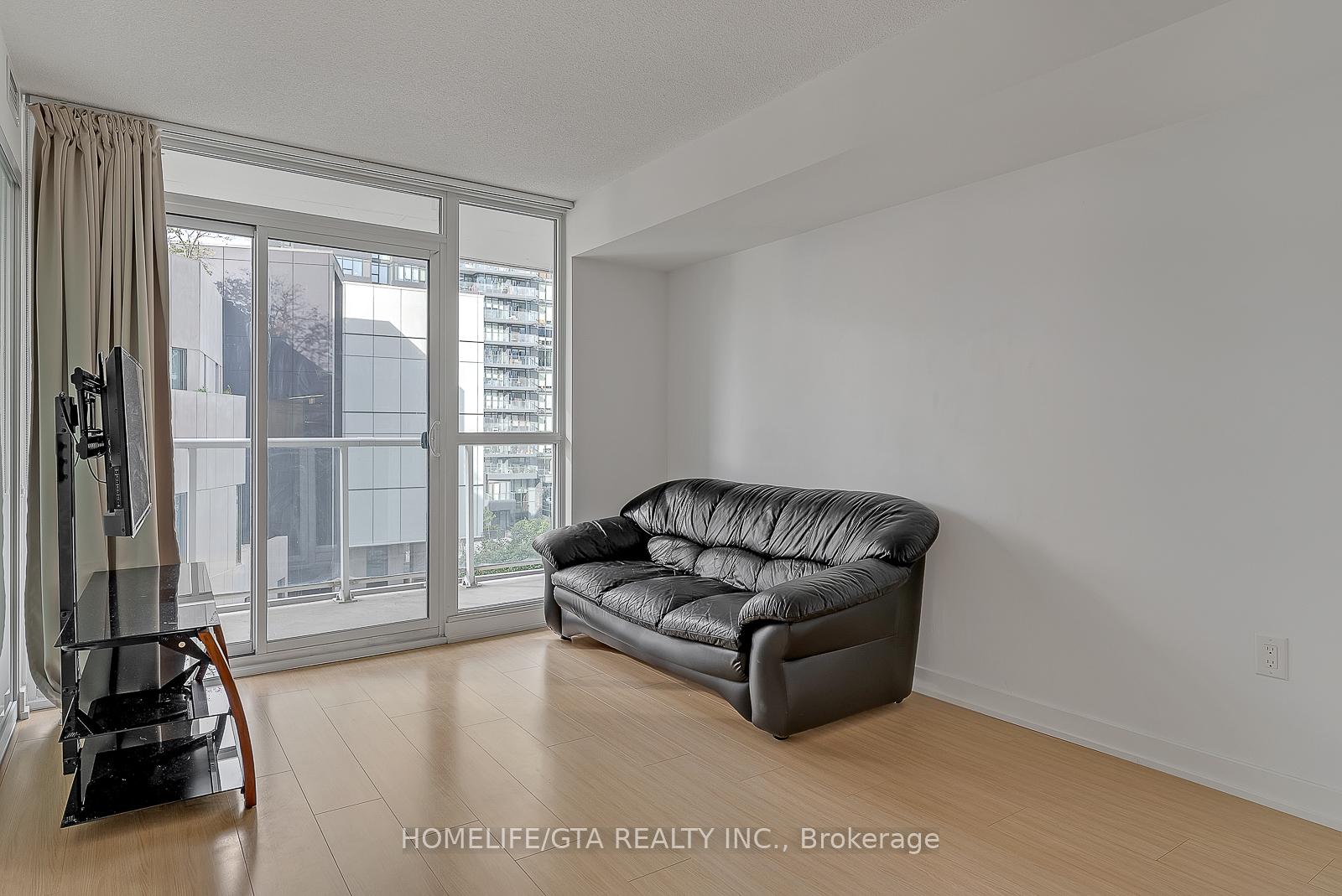 Photo 8 of Unit 511, 75 Queens Wharf Road, Toronto, Waterfront Communities — HOMEH