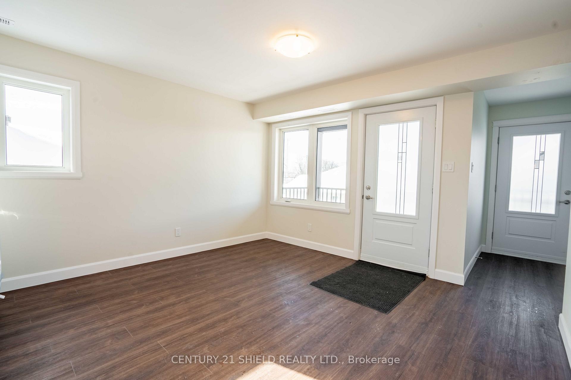 Photo 5 of Unit A, 303 Kooiman Avenue, Cornwall — HOMEH