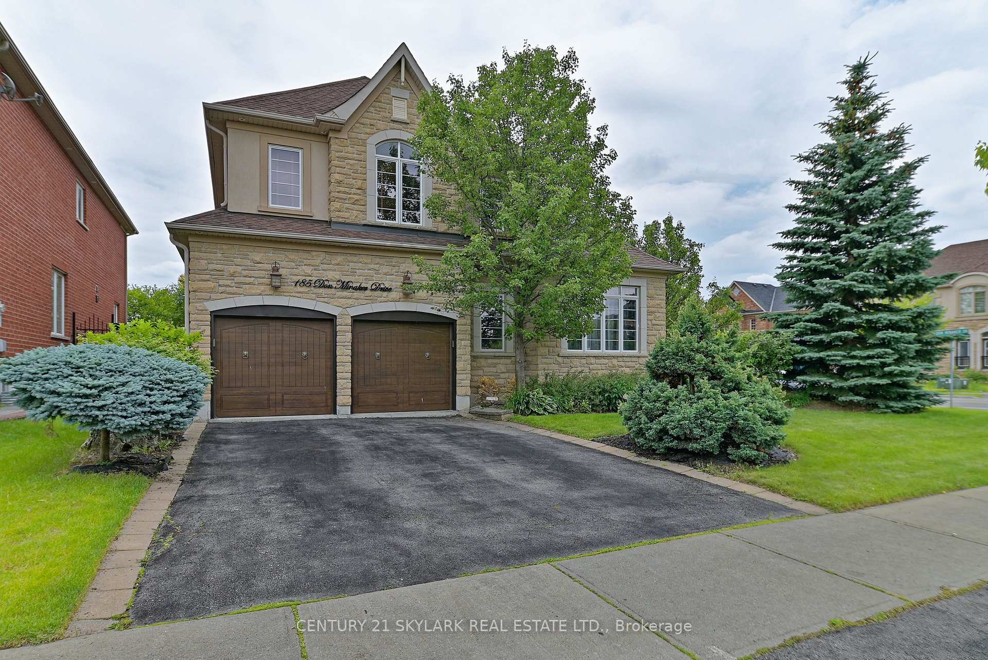 Photo 1 of 185 Don Minaker Drive, Brampton, Bram East — HOMEH