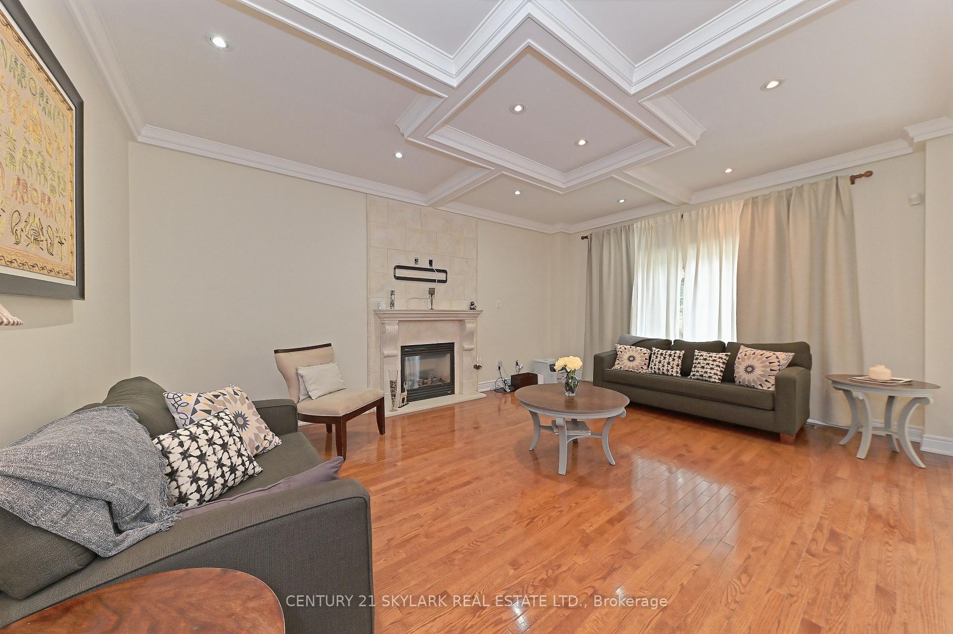 Photo 6 of 185 Don Minaker Drive, Brampton, Bram East — HOMEH