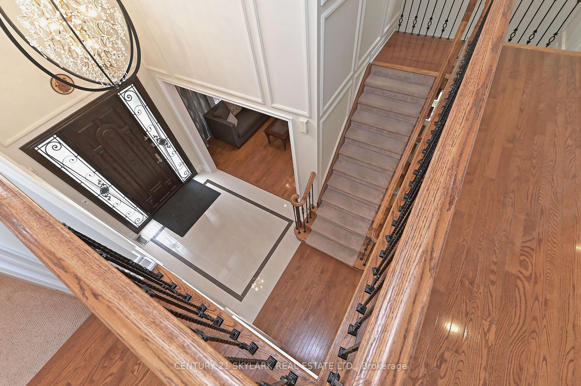 Photo 13 of 185 Don Minaker Drive, Brampton, Bram East — HOMEH