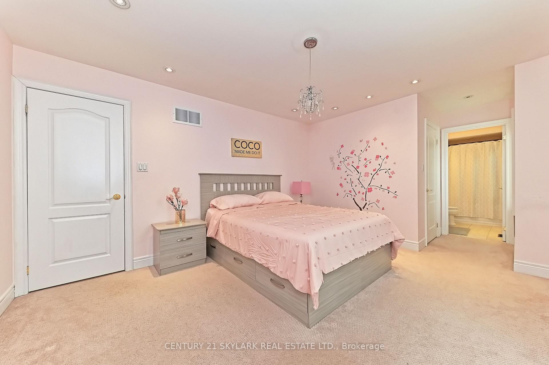 Photo 14 of 185 Don Minaker Drive, Brampton, Bram East — HOMEH