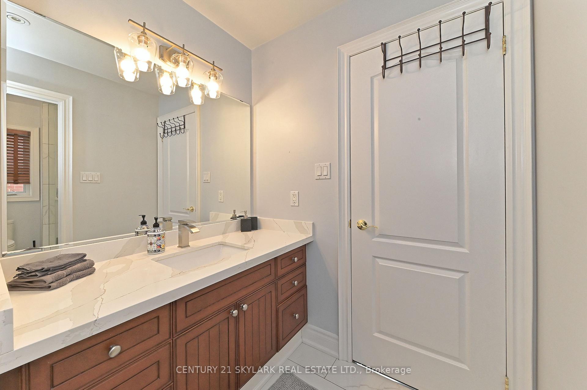 Photo 21 of 185 Don Minaker Drive, Brampton, Bram East — HOMEH