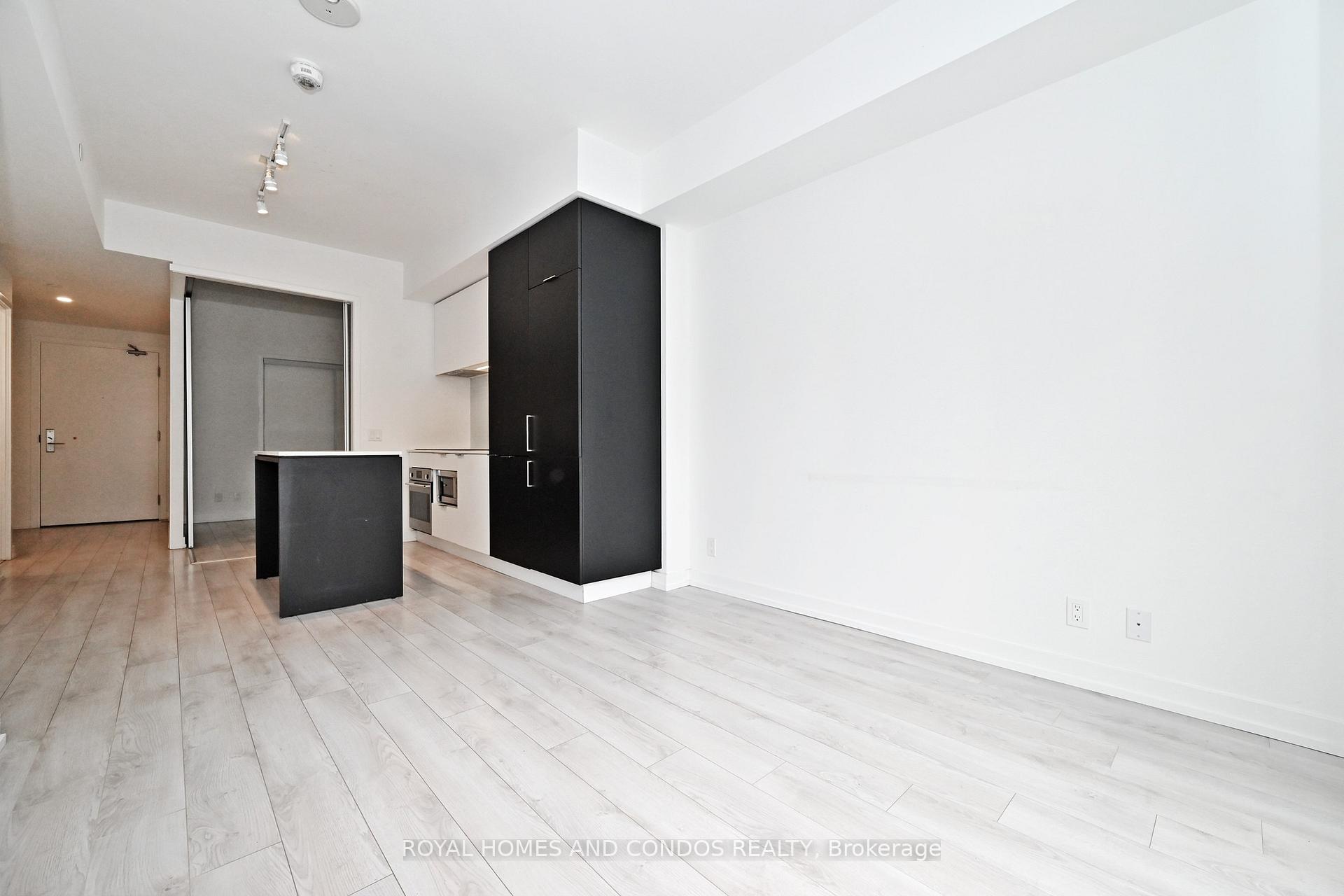 Photo 12 of Unit 913, 33 Helendale Avenue, Toronto, Yonge-Eglinton — HOMEH