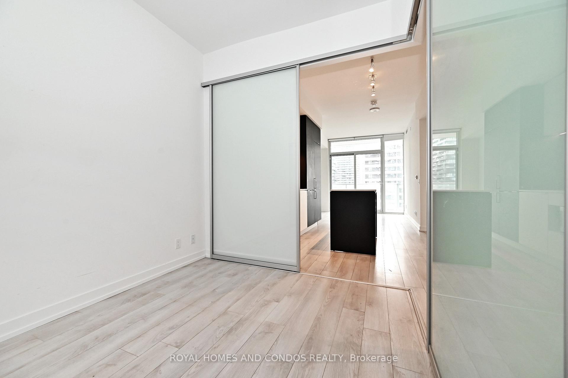 Photo 25 of Unit 913, 33 Helendale Avenue, Toronto, Yonge-Eglinton — HOMEH