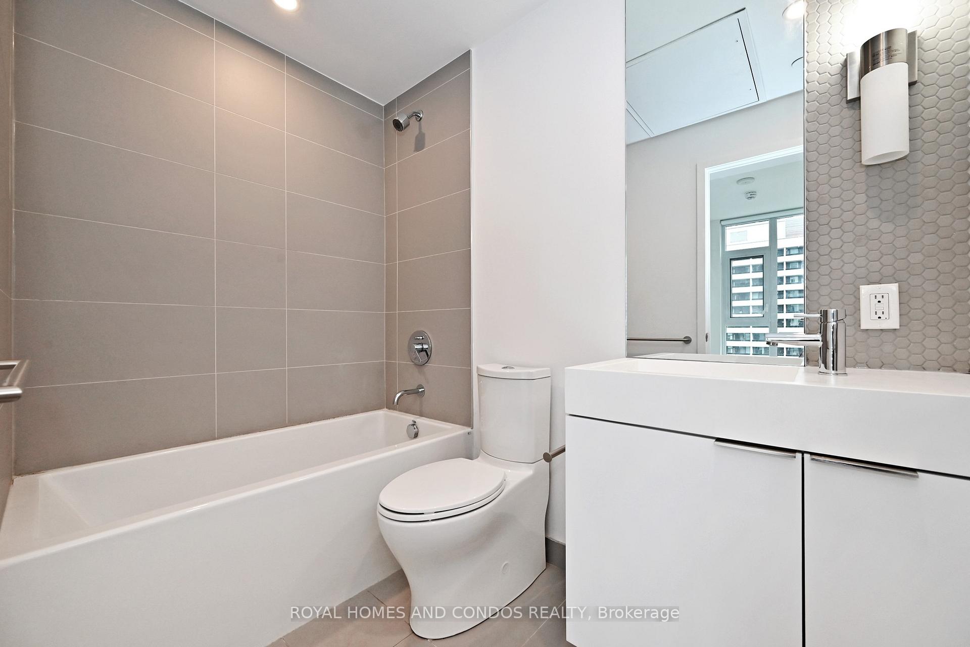 Photo 33 of Unit 913, 33 Helendale Avenue, Toronto, Yonge-Eglinton — HOMEH