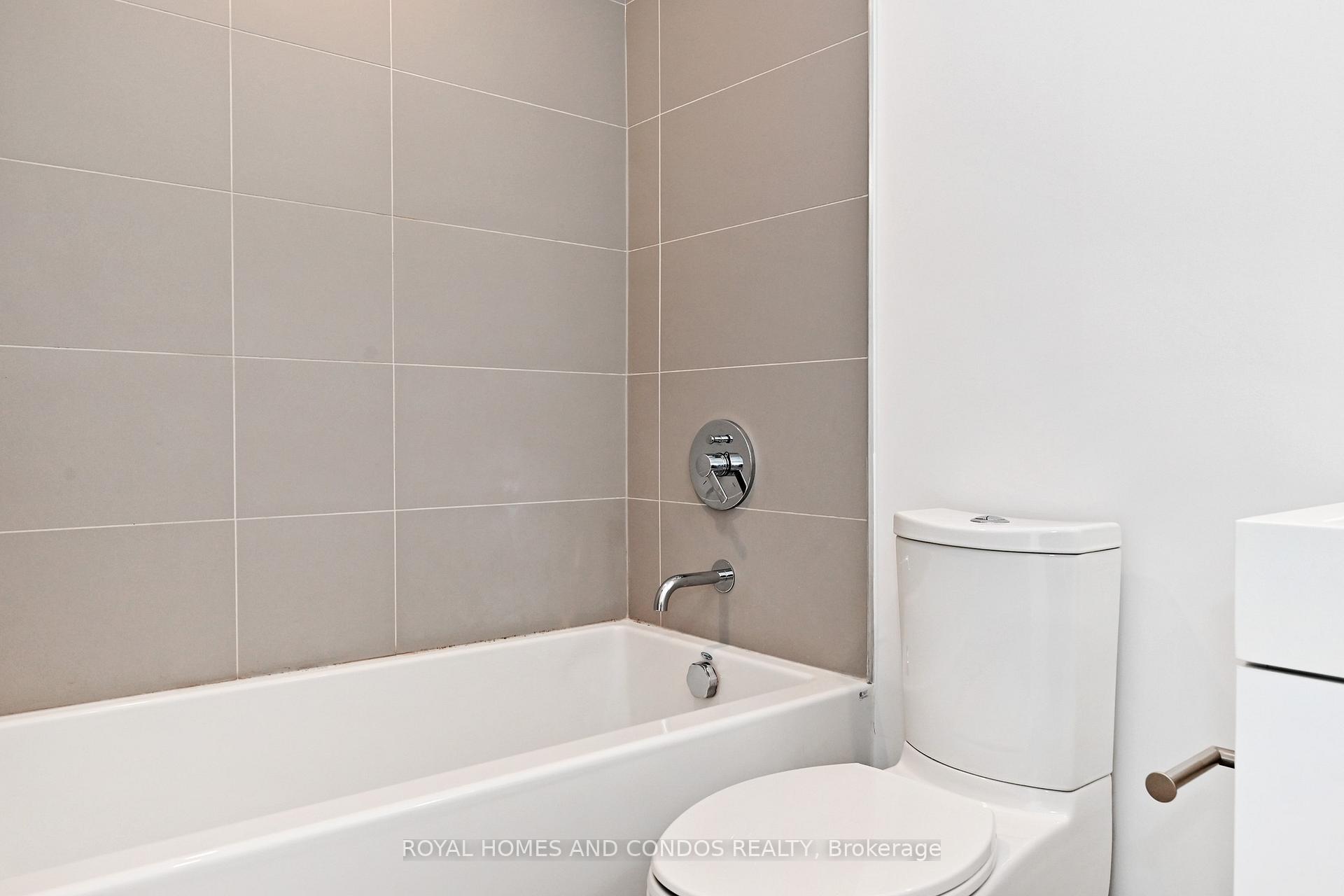 Photo 34 of Unit 913, 33 Helendale Avenue, Toronto, Yonge-Eglinton — HOMEH