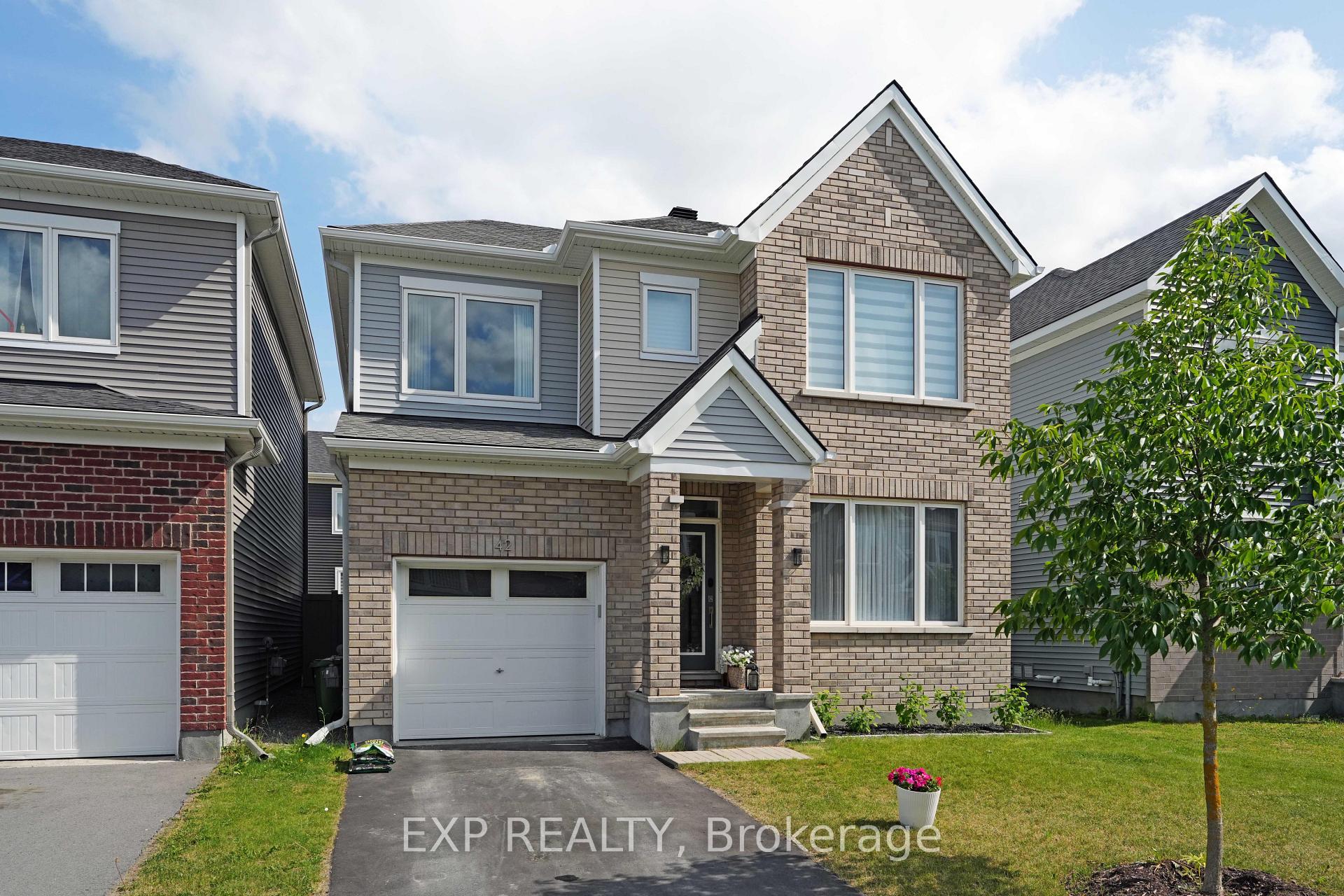 Front of 42 Montology Way