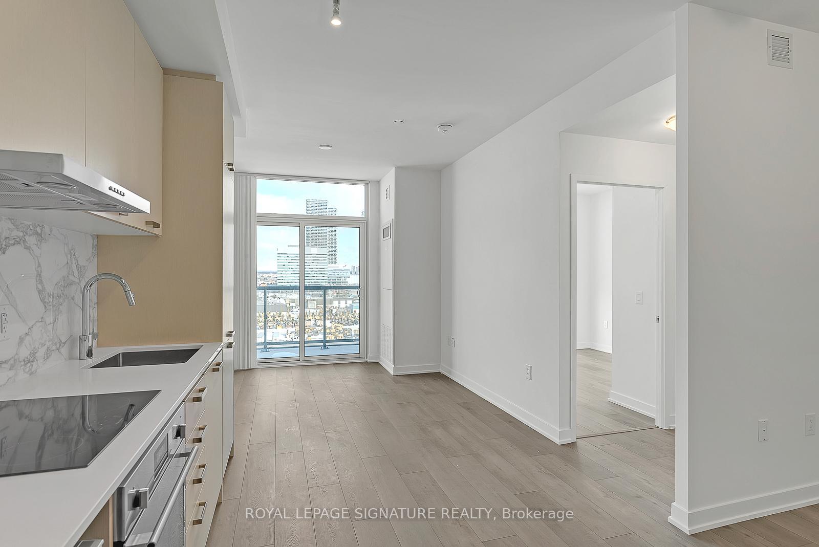 Photo 5 of Unit 1101, 38 Honeycrisp Centre Crescent, Vaughan, Vaughan Corporate Centre — HOMEH