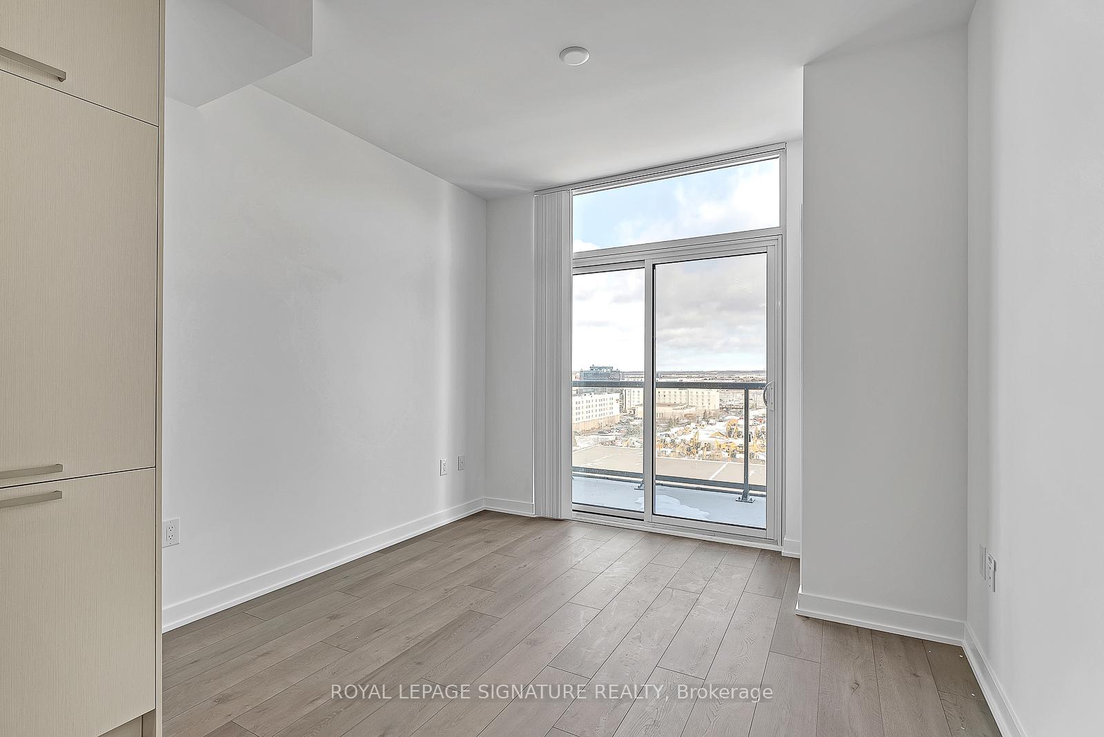Photo 15 of Unit 1101, 38 Honeycrisp Centre Crescent, Vaughan, Vaughan Corporate Centre — HOMEH