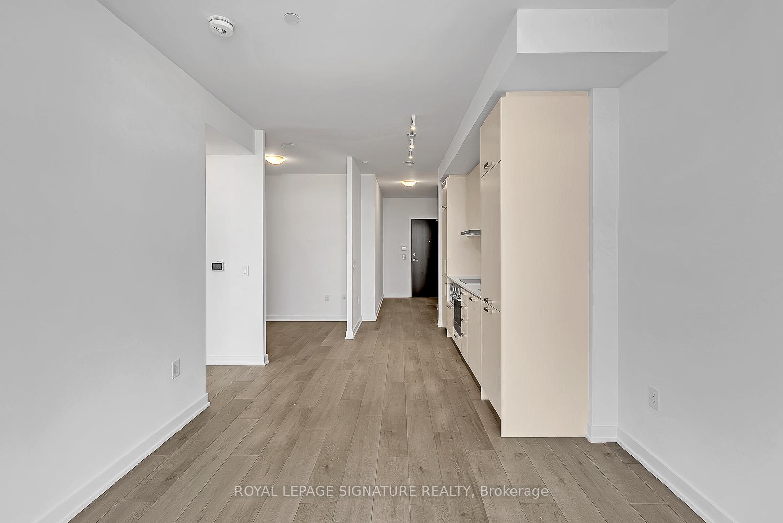 Photo 16 of Unit 1101, 38 Honeycrisp Centre Crescent, Vaughan, Vaughan Corporate Centre — HOMEH