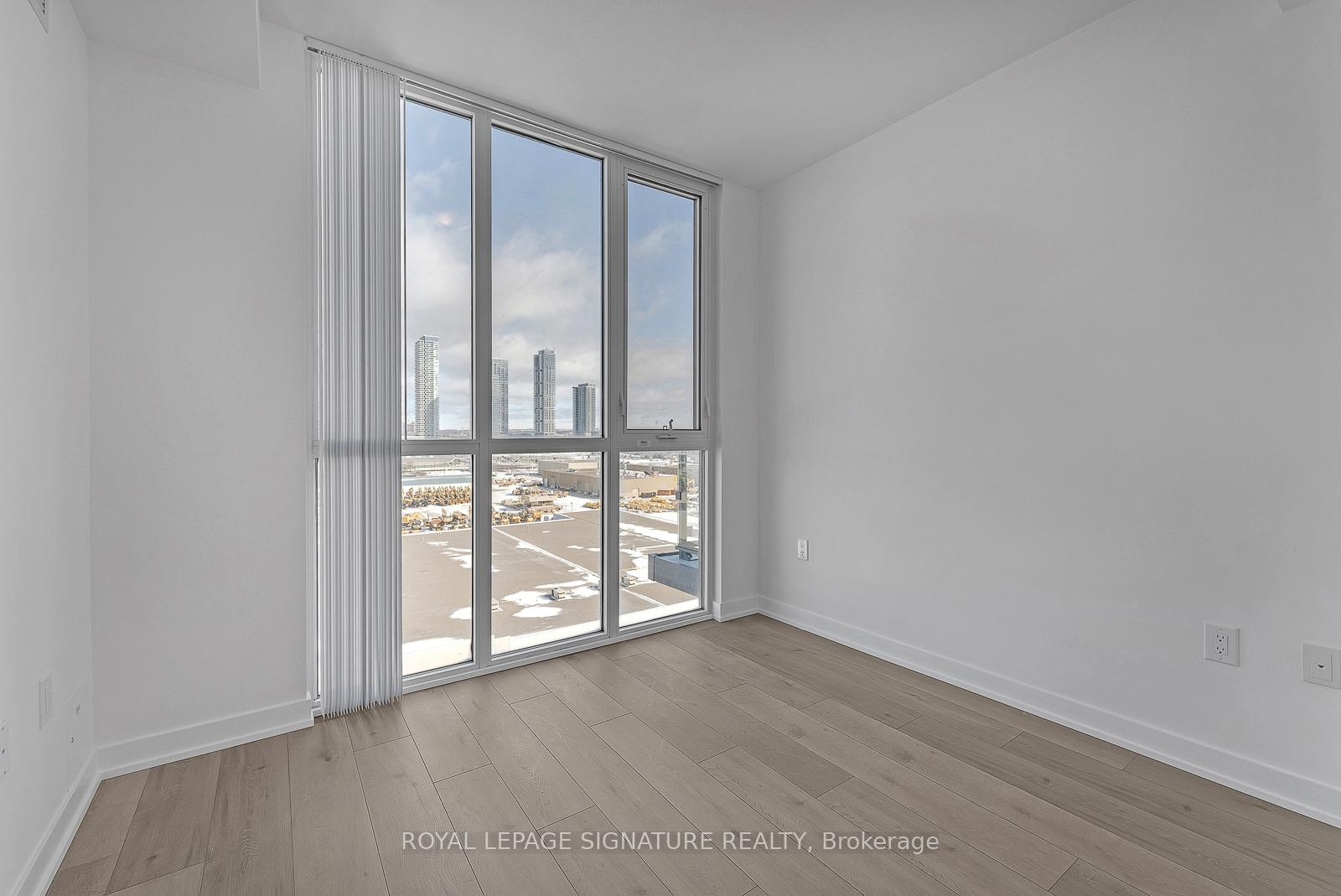 Photo 18 of Unit 1101, 38 Honeycrisp Centre Crescent, Vaughan, Vaughan Corporate Centre — HOMEH